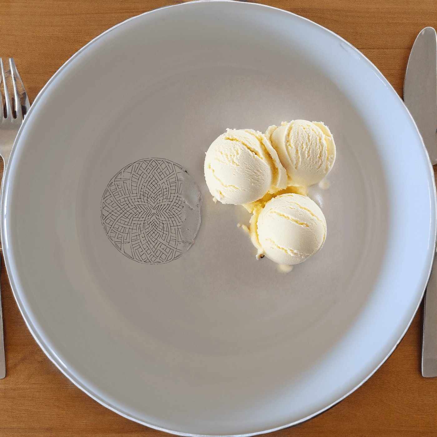 The African Woven Basket Pattern Design Bowl Set of 4 features intricate basketweave patterns in a modern, minimalist design. Perfect for everyday use or special occasions.