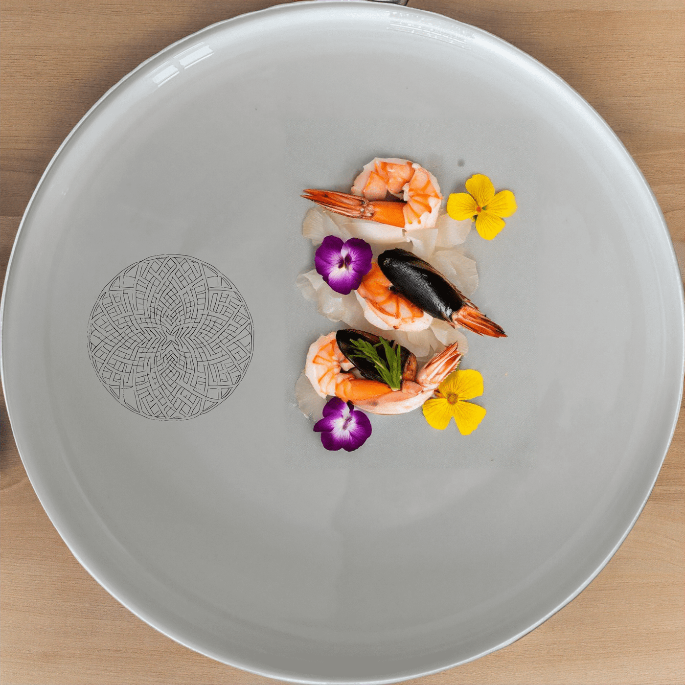 The African Woven Basket Side Plate Set of 4 adds a touch of cultural elegance to your dining table with intricate basketweave patterns.