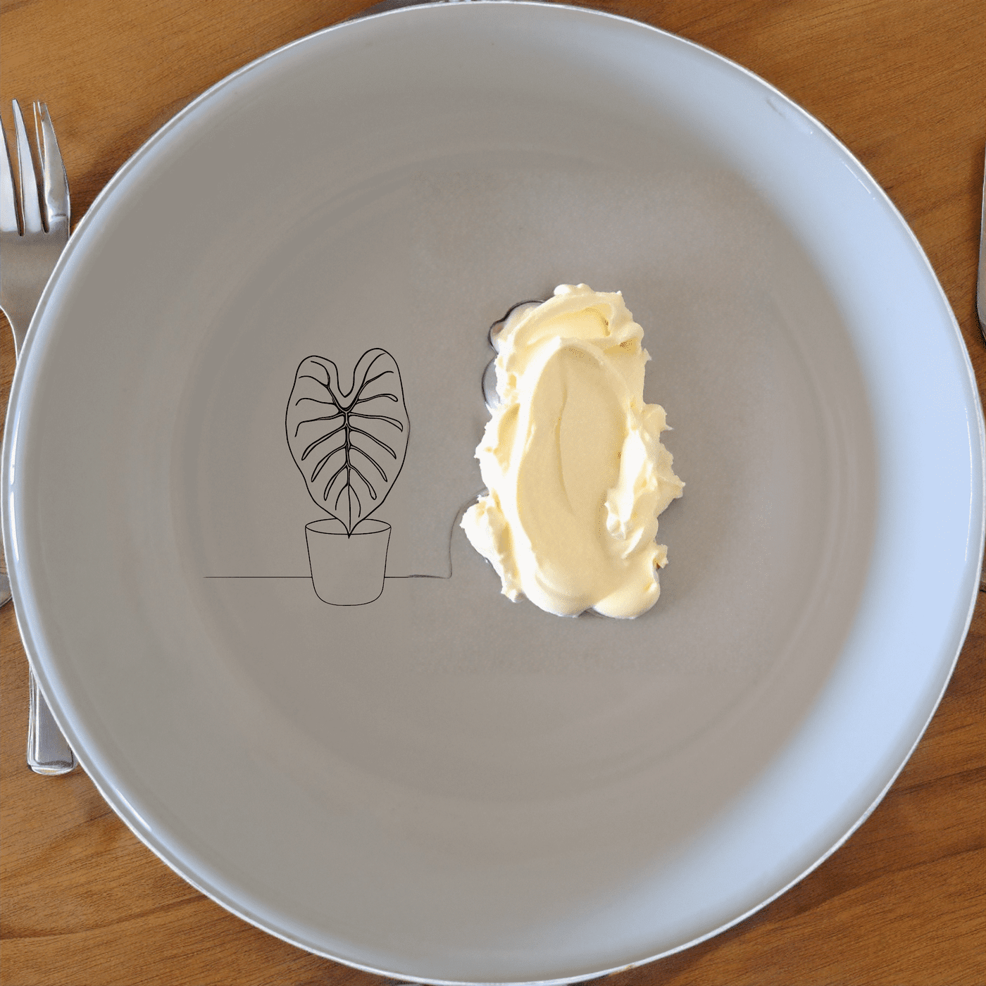 Alocasia Zebrina Bowl Set of 4 adds a touch of nature to your dining table with its elegant design and versatile use.