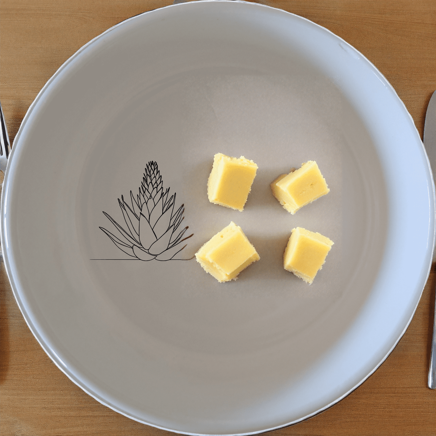 Discover the Aloe Ferox Flower Spike Bowl Set of 4, a stylish and versatile addition to your kitchen. Perfect for everyday use or special occasions.