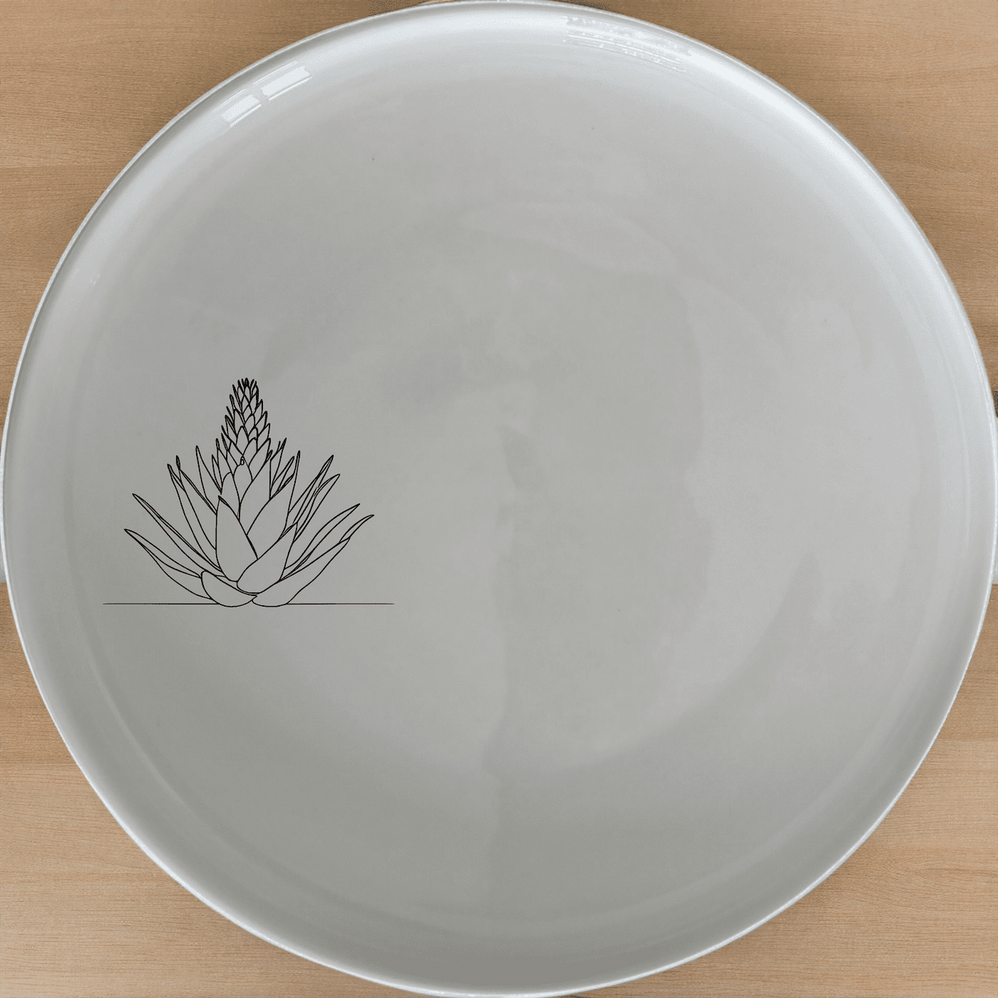 The Aloe Ferox Flower Spike Dinner Plate Set of 4 adds a touch of nature to your dining experience with its elegant design.