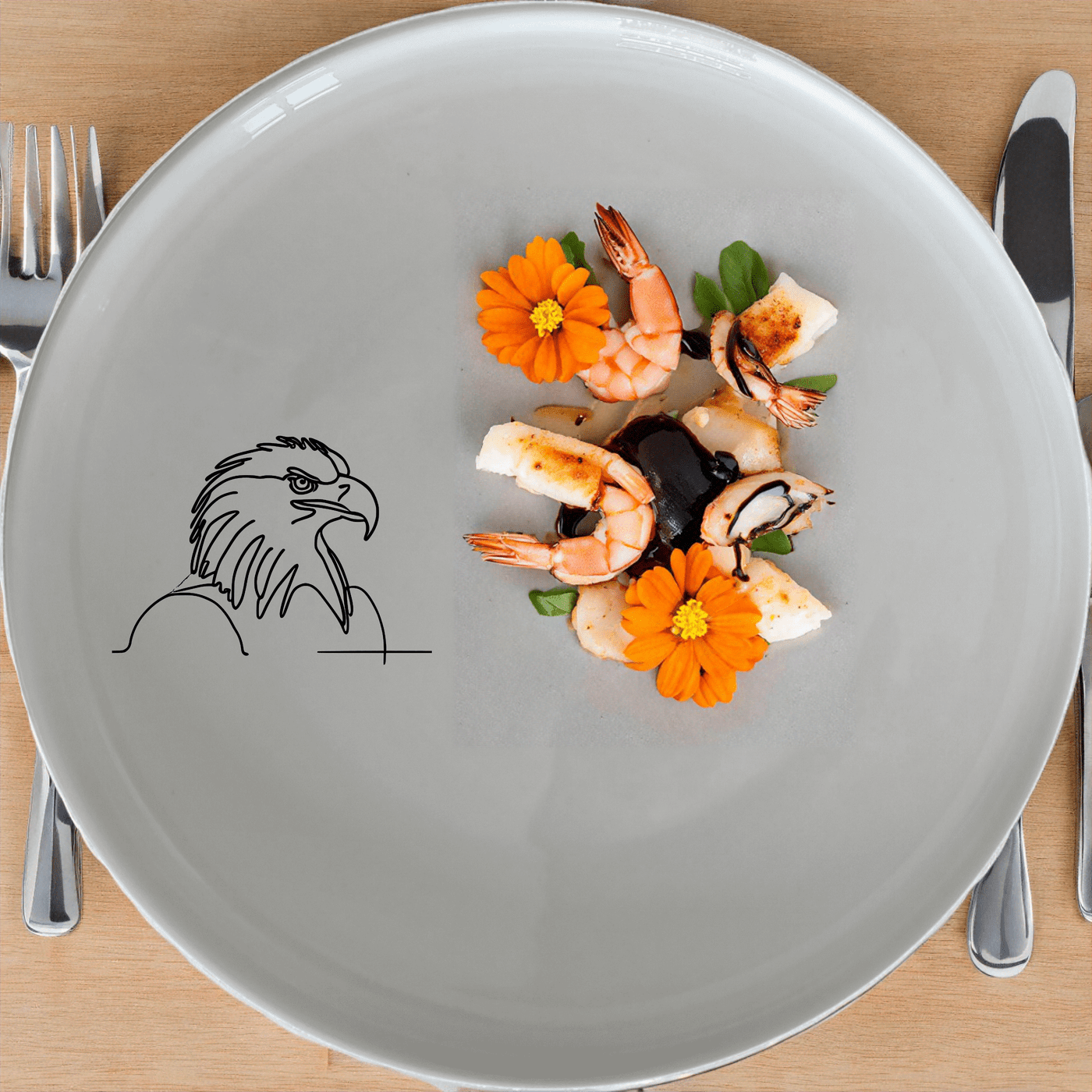 The American Bald Eagle Side Plate Set of 4 features a striking silhouette design, perfect for adding a touch of national pride to any dining table.