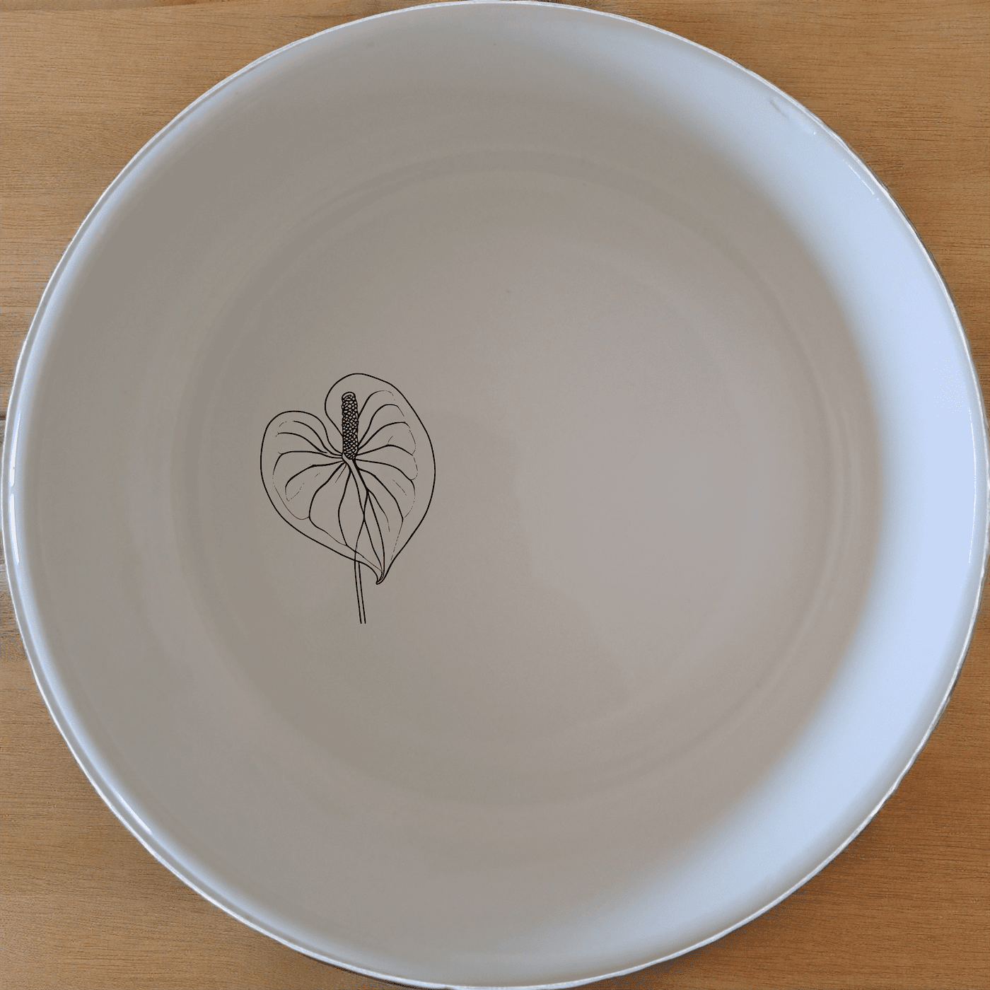 Anthurium Clarinervium Bowl Set of 4 offers a stylish and modern addition to your dining collection, perfect for any occasion.