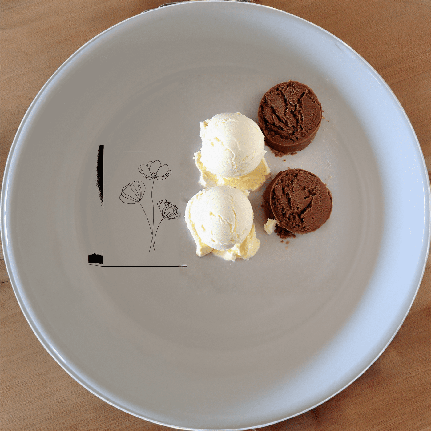 Botanical Pressed Flower Bowl Set of 4 adds a touch of nature to your dining experience with delicate pressed flower designs.