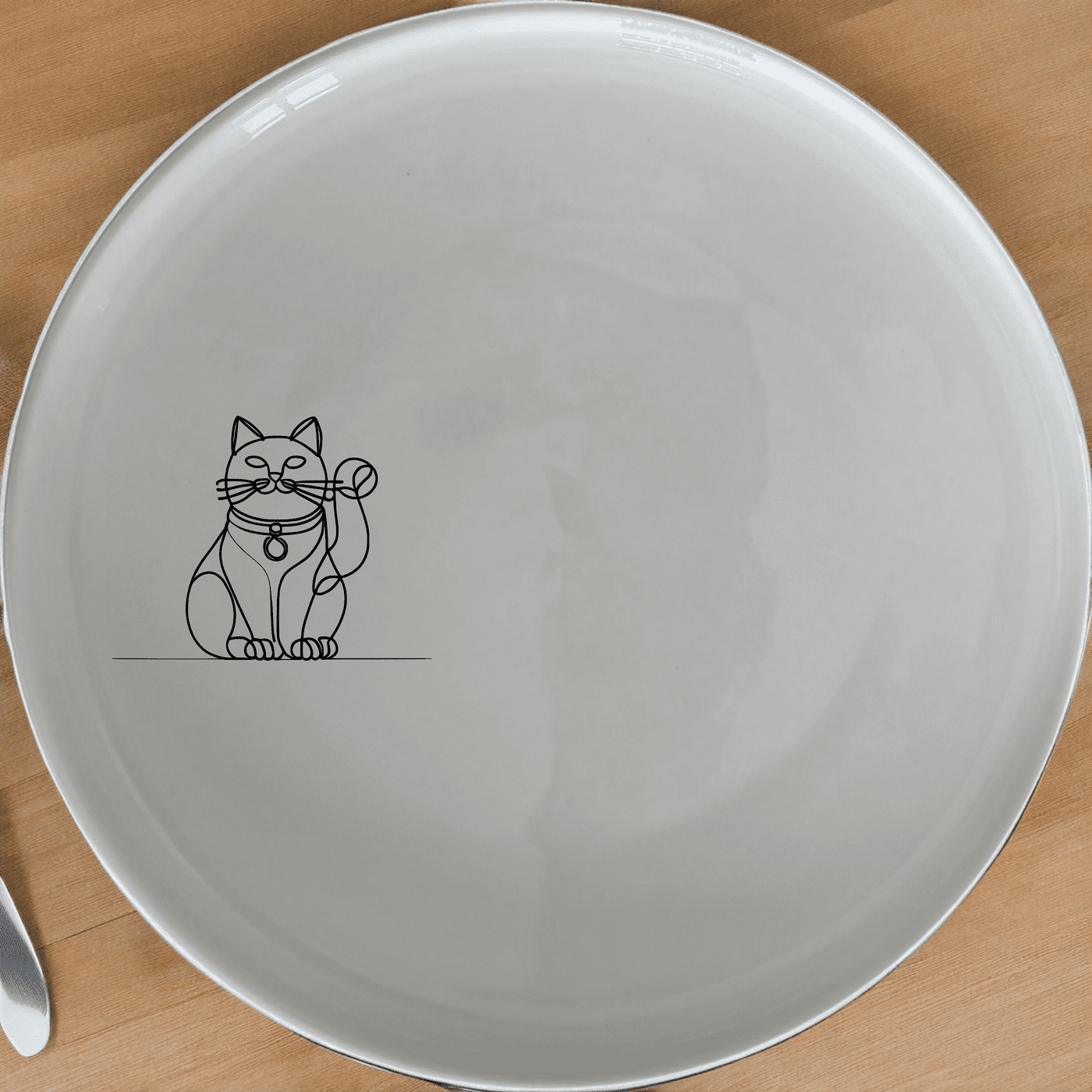 Chinese Fortune Cat Side Plate Set of 4 - Range 3 is a stylish and elegant addition to any dining table. This set features four beautifully designed side plates with intricate Chinese Fortune Cat artwork.