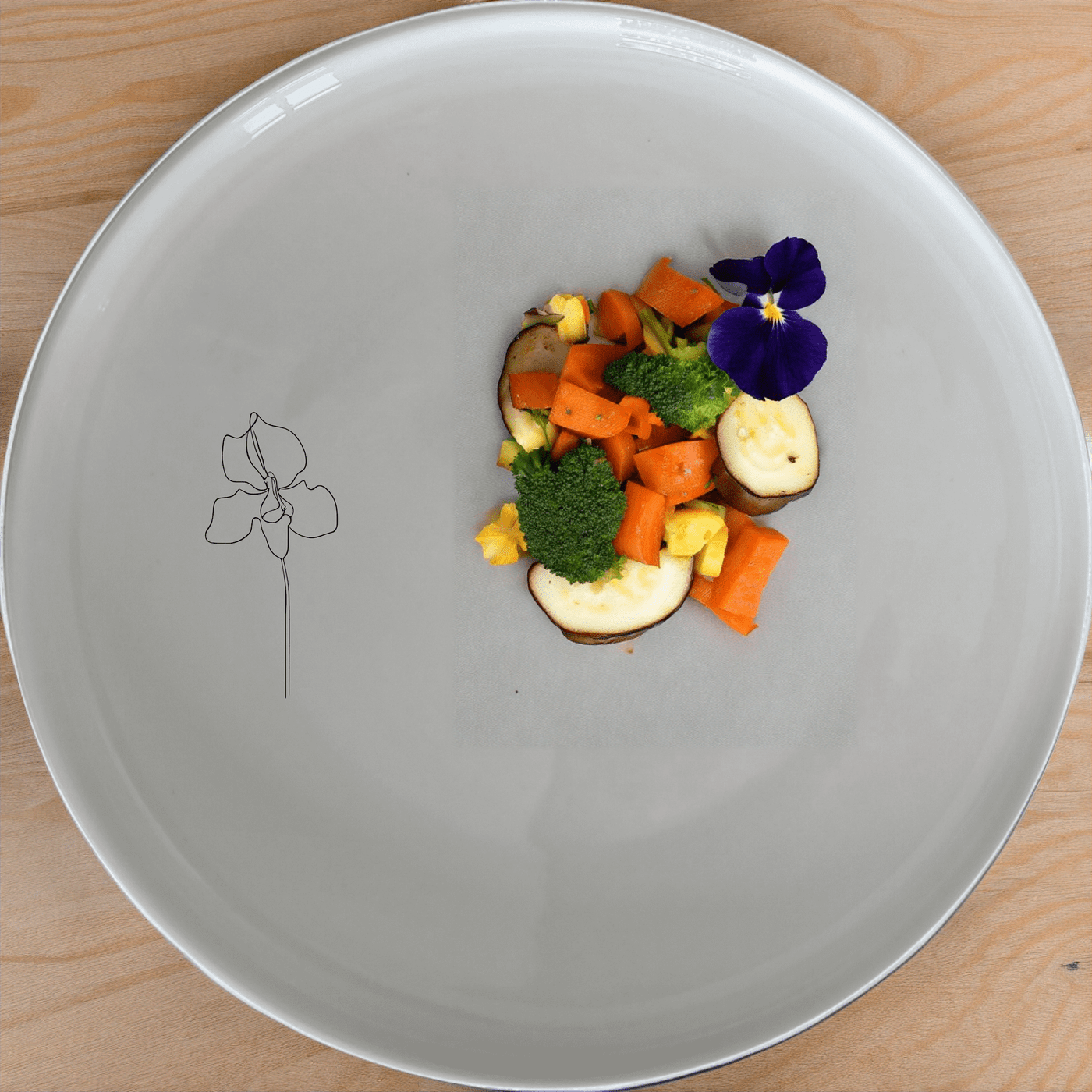 The Delicate Disa Flower Dinner Plate Set of 4 features an elegant design perfect for any dining occasion.