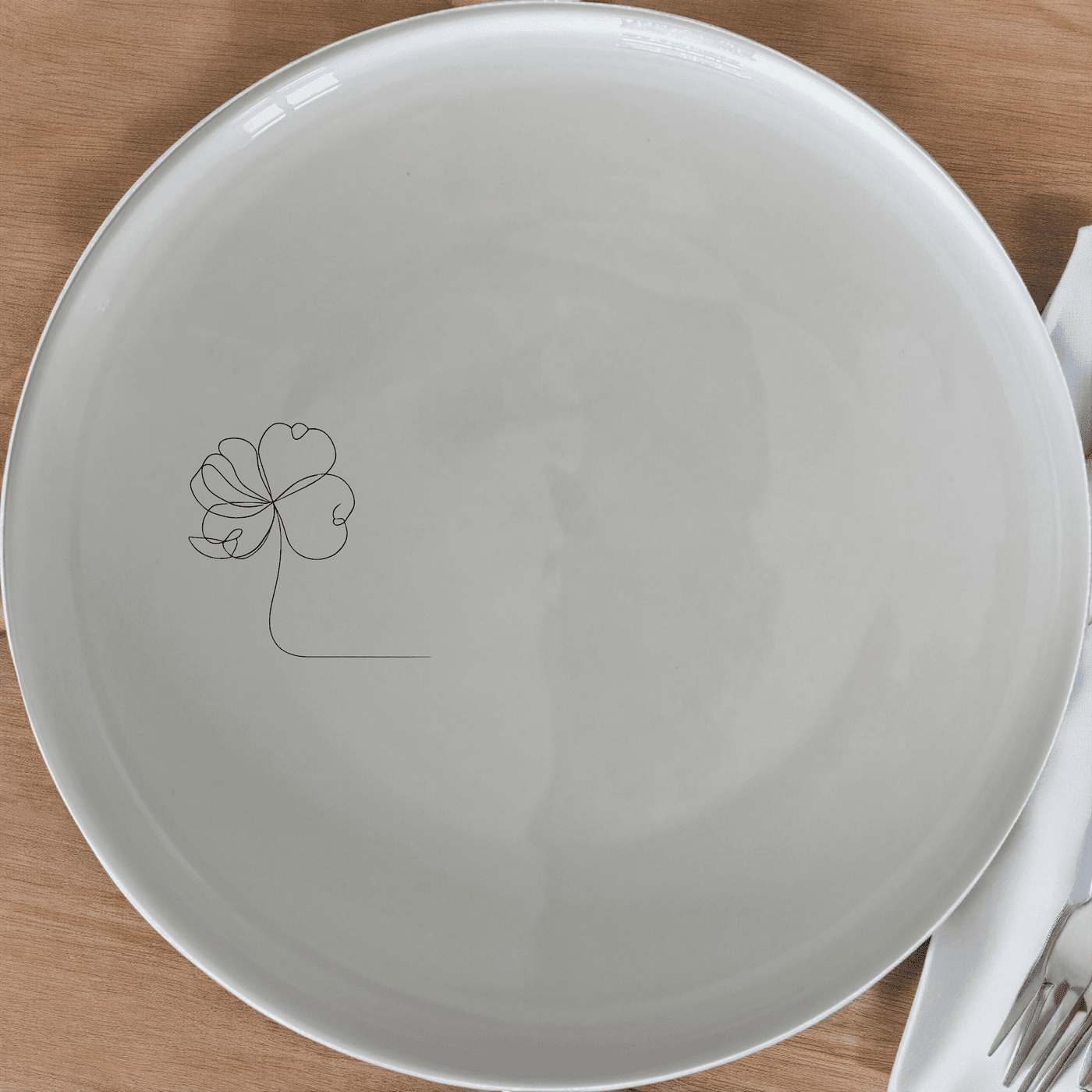 The Delicate Flower Petals Dinner Plate Set of 4 adds a touch of elegance to your dining table with its subtle floral design.