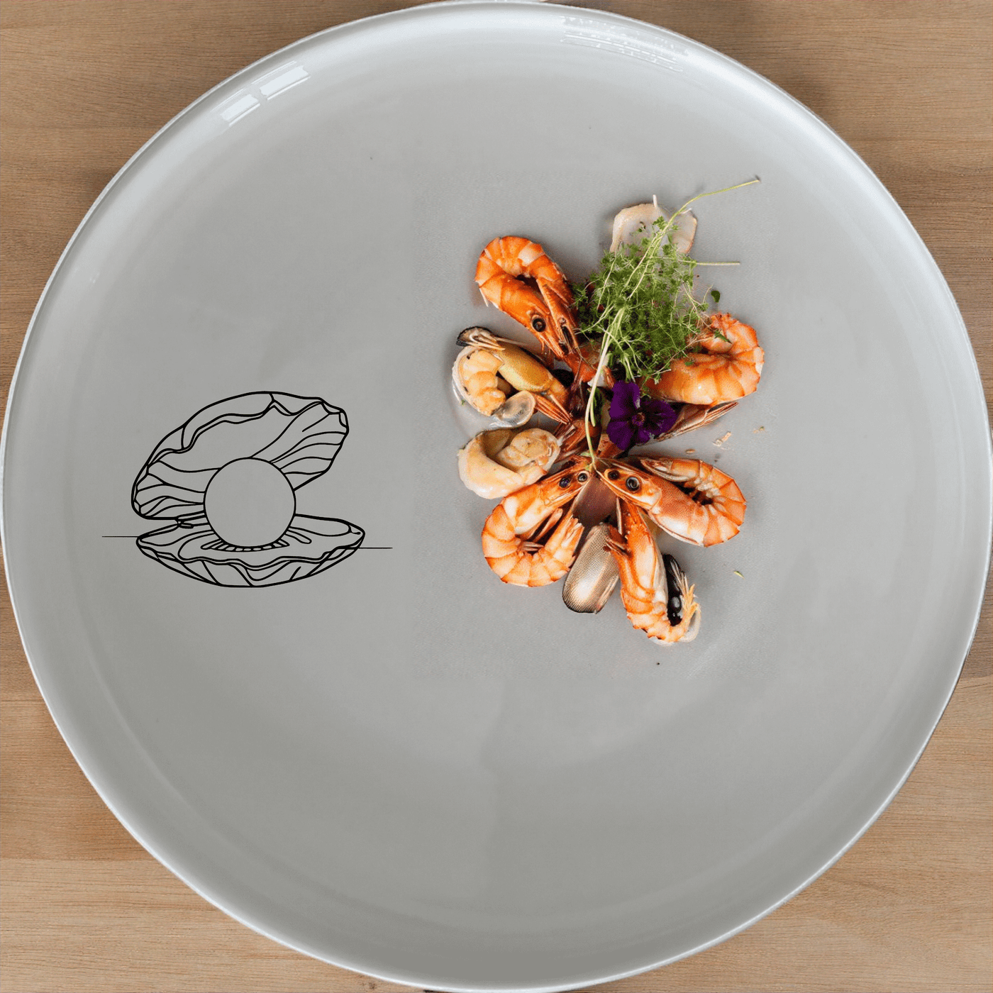 The Delicate Pearl Oyster Side Plate Set of 4 features a subtle, elegant design perfect for any dining occasion.