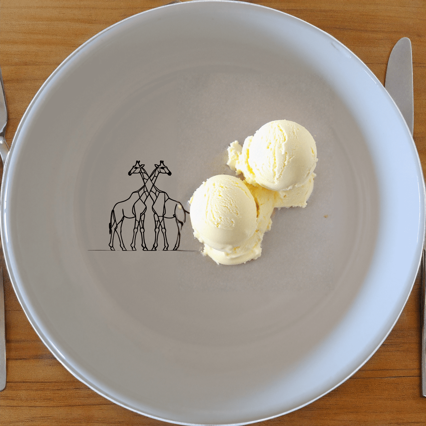 The Elongated Intertwined Girraffes Bowl Set of 4 features elegant giraffe designs, perfect for modern dining and everyday use.