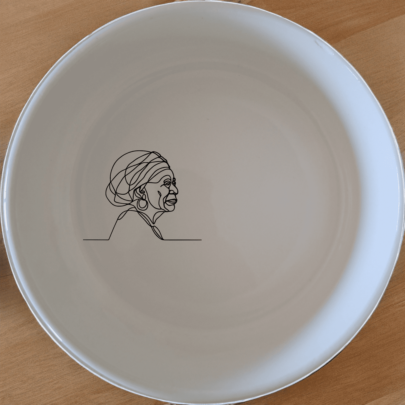 Face Old African Woman Bowl Set of 4 adds a unique touch to your dining experience with its elegant design.