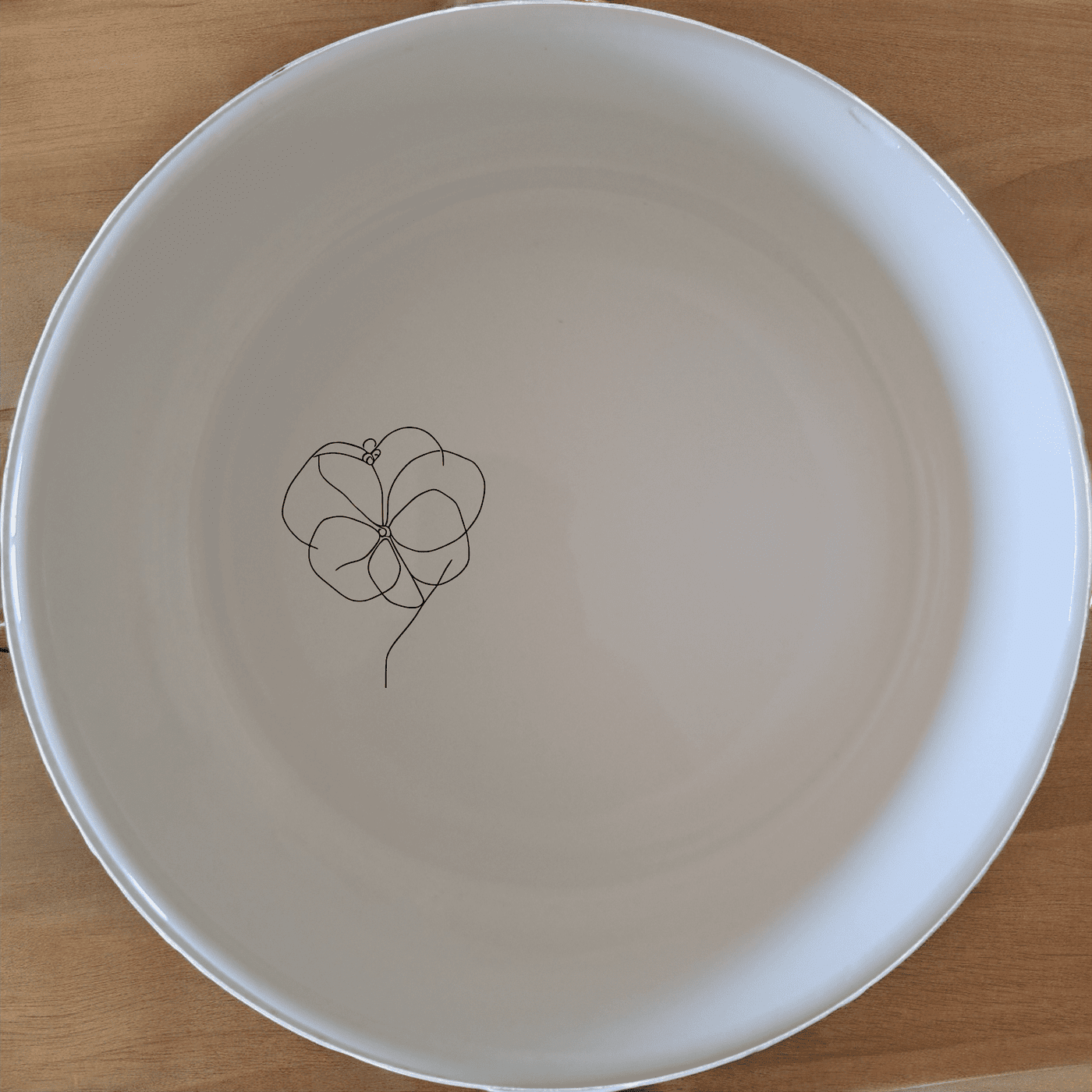 The Hoya Carnosa Bowl Set of 4 features delicate floral designs, perfect for everyday use or special occasions. Each bowl is crafted from premium ceramic for durability and elegance.