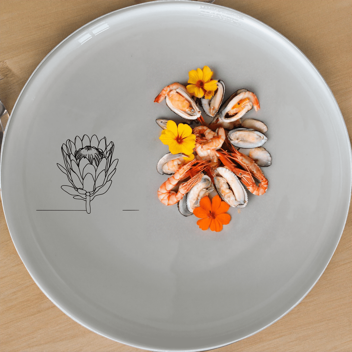The King Protea Flower Side Plate Set of 4 features a delicate botanical illustration, perfect for adding a touch of nature to your dining table.