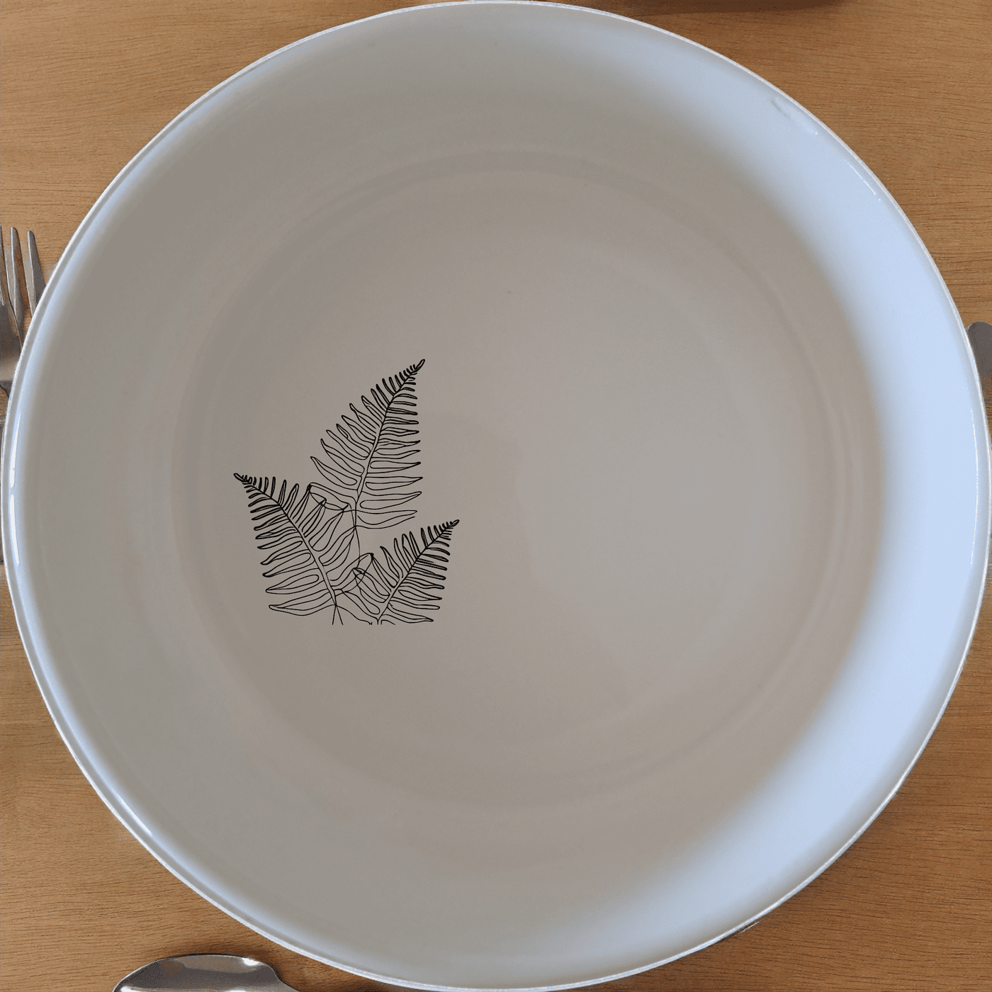 The Layered Fern Fronds Maximalist Pattern Bowl Set of 4 features a striking fern design, perfect for adding a touch of nature to your dining experience.