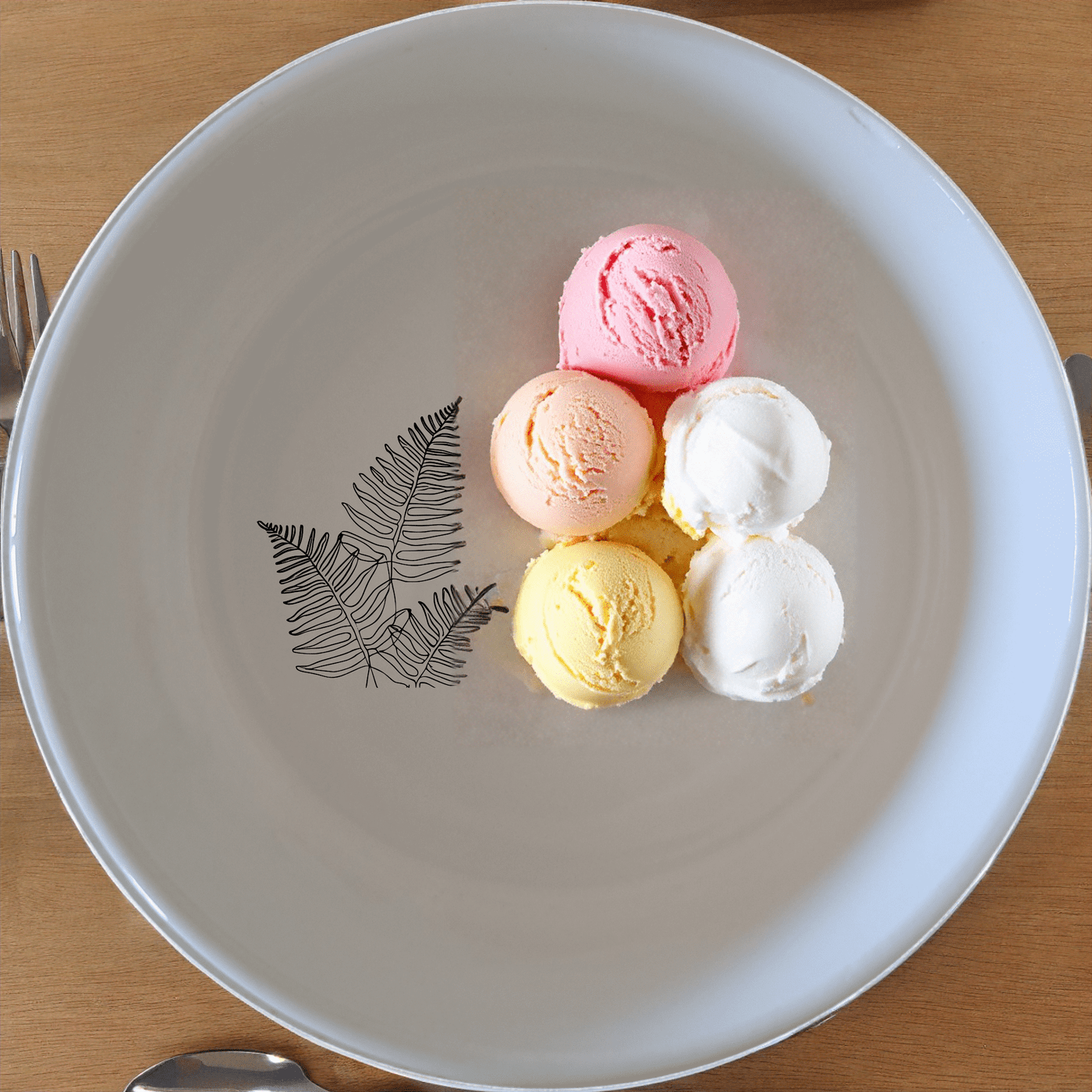 The Layered Fern Fronds Maximalist Pattern Bowl Set of 4 features a striking fern design, perfect for adding a touch of nature to your dining experience.