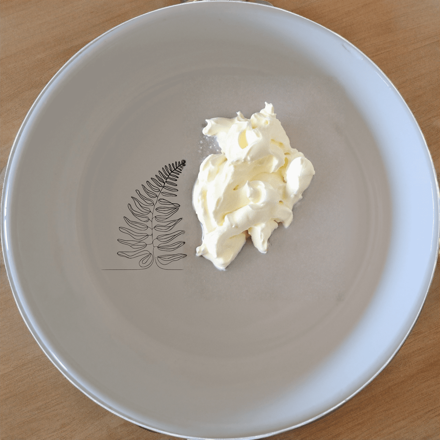 The Layered Fern Fronds Maximalist Pattern Bowl Set of 4 features an intricate fern design, perfect for adding a touch of nature to your dining experience.