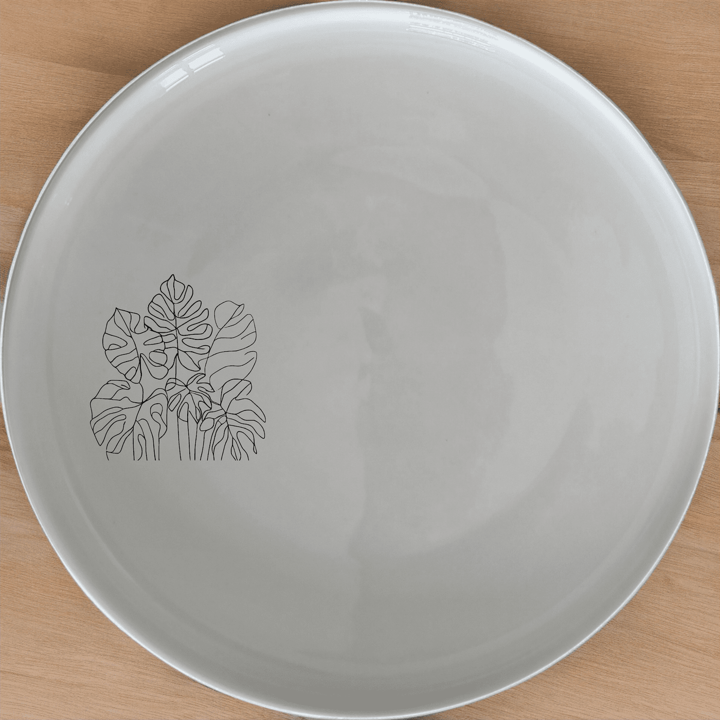 Lush Jungle Canopy Side Plate Set of 4 offers a vibrant, nature-inspired design perfect for modern dining.