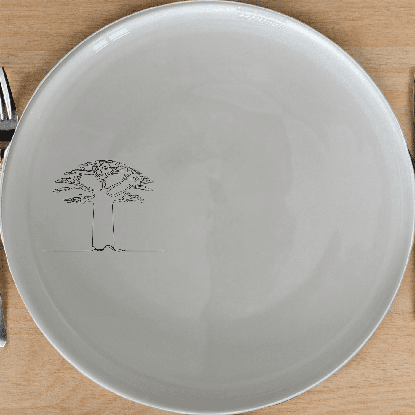 Majestic Boabab Tree Dinner Plate Set of 4 - Range 4 offers a unique and stylish design perfect for any dining occasion.