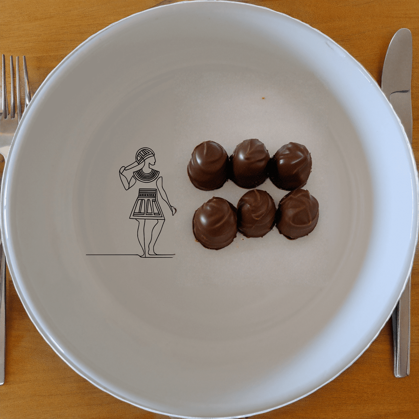 The Ndebele Traditional Pattern Design Bowl Set of 4 features intricate cultural artwork, perfect for adding a touch of heritage to your dining experience.