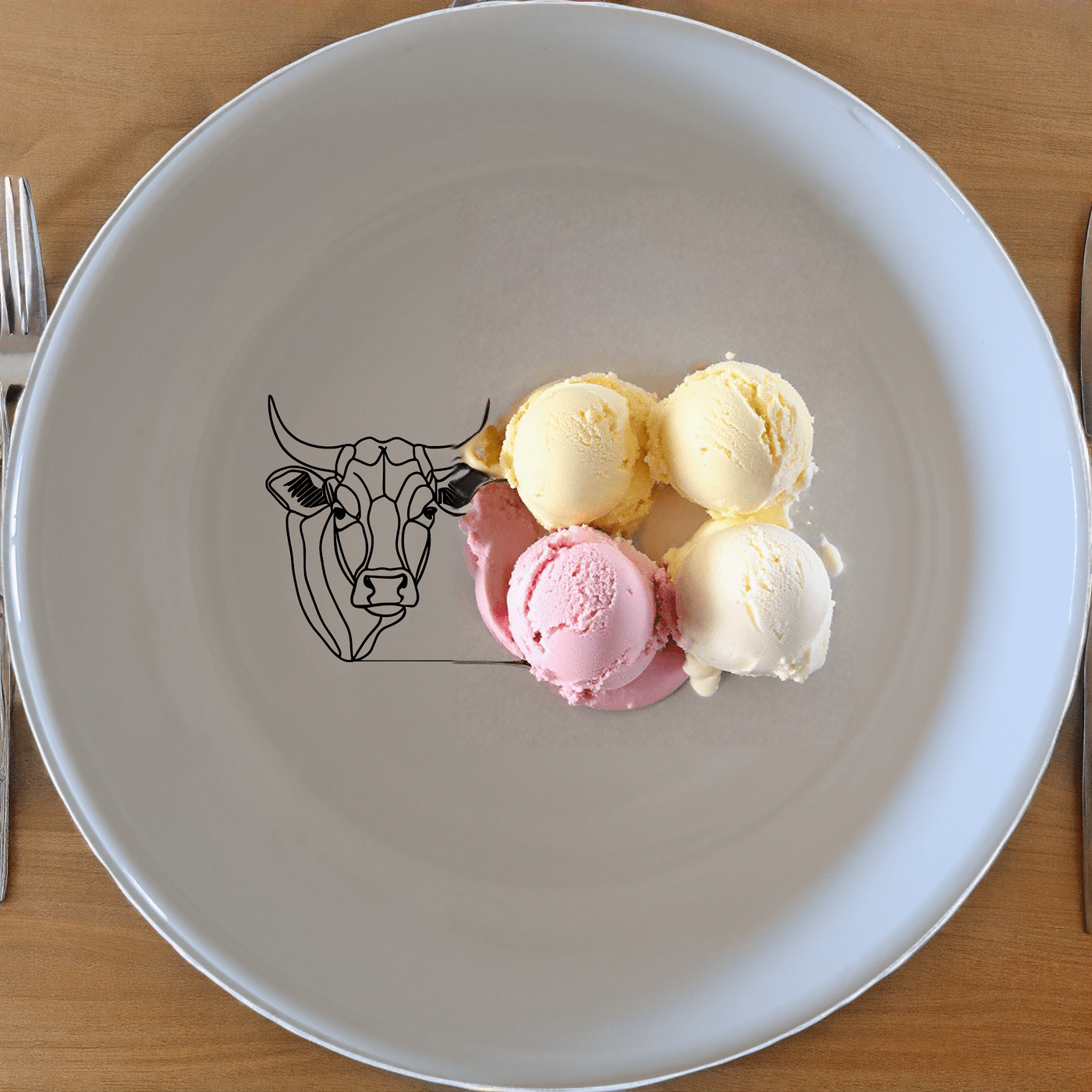 The Nguni Cattle Cow Head Bowl Set of 4 features a striking silhouette design, perfect for modern and rustic home decor.