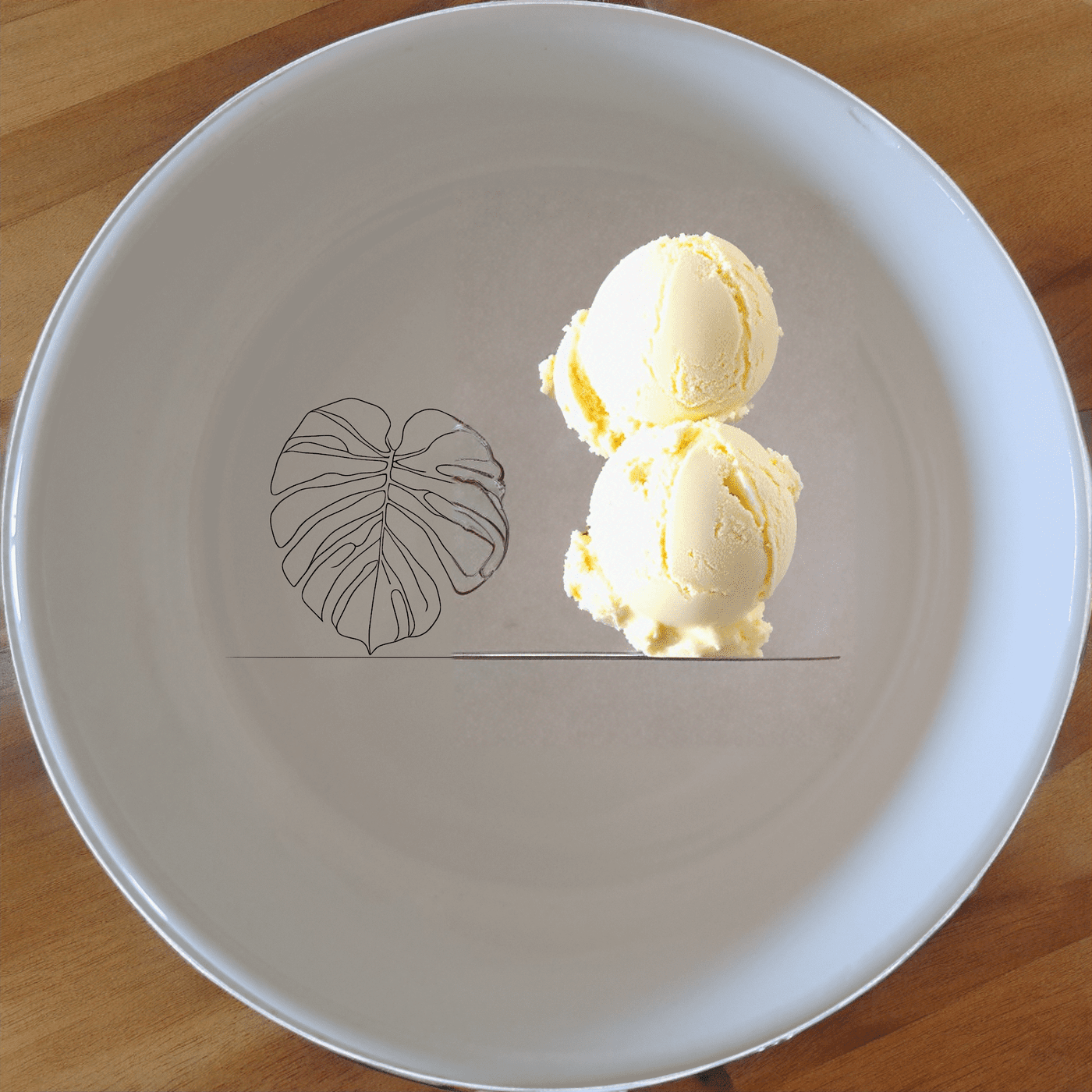 The Oversized Monstera Leaves Bowl Set of 4 brings a touch of nature to your dining table with its elegant botanical design.