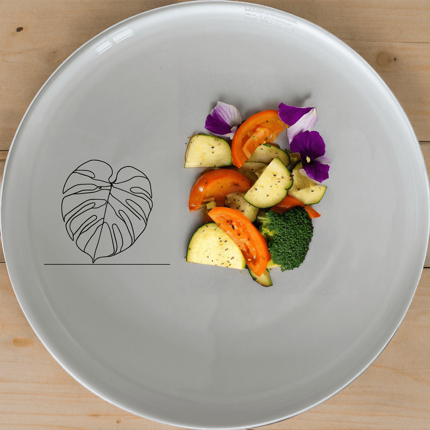 The Oversized Monstera Leaves Dinner Plate Set of 4 adds a touch of nature to your dining table with its elegant design.