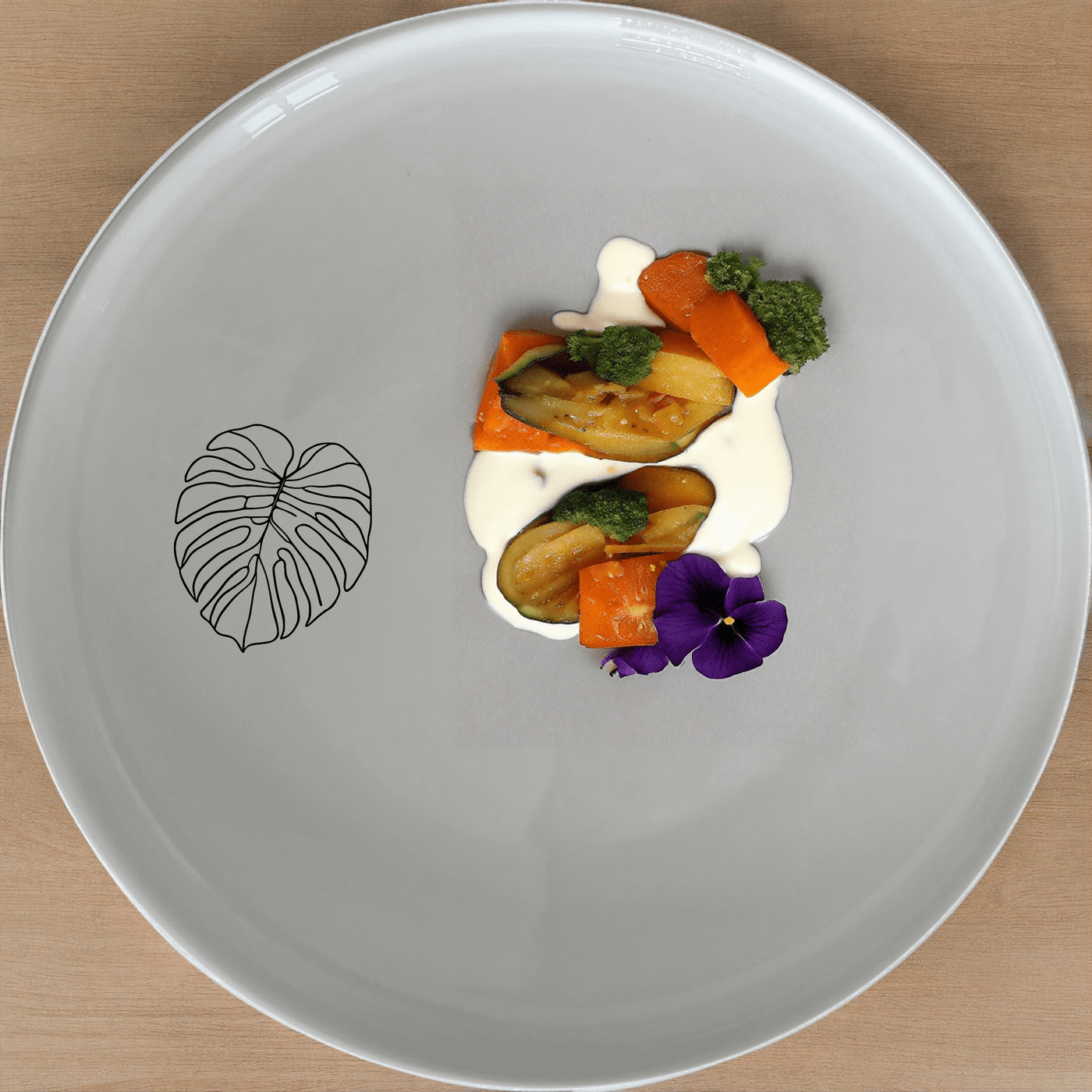 The Oversized Monstera Leaves Dinner Plate Set of 4 adds a touch of nature to your dining table with its elegant botanical design.