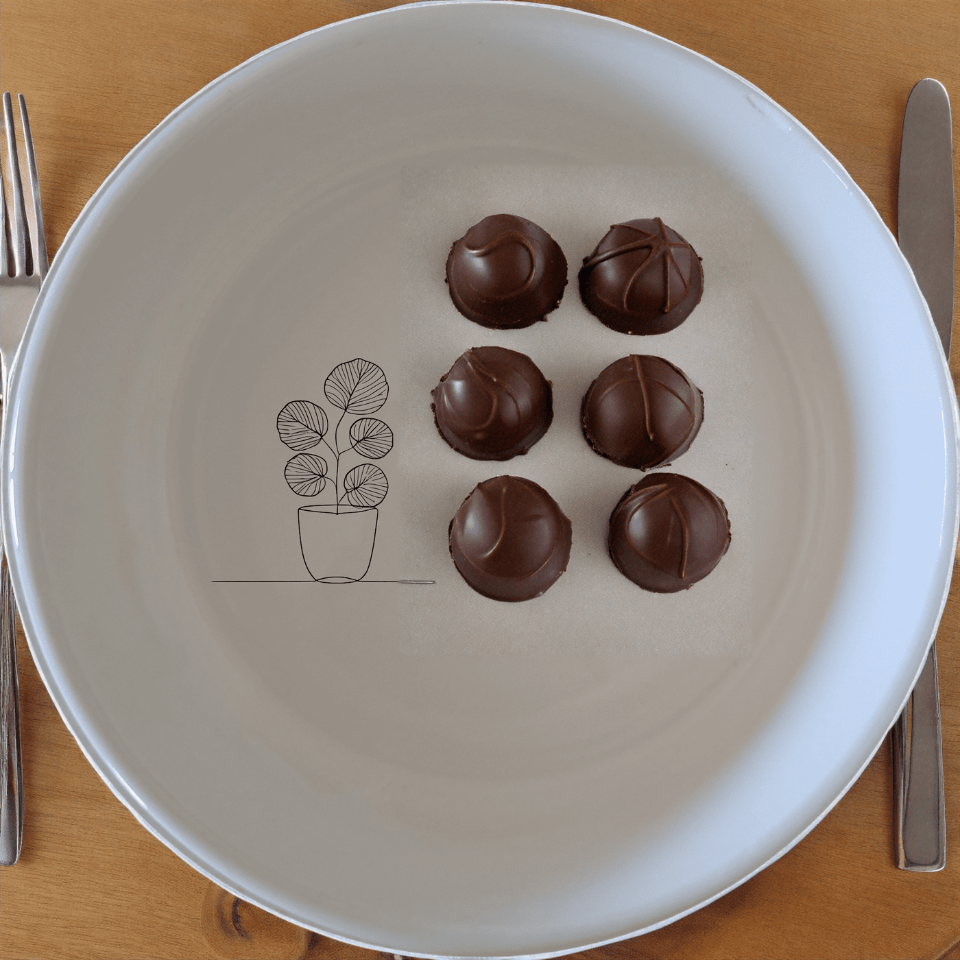 The Pilea Peperomioides Bowl Set of 4 features a minimalist design perfect for modern homes. Crafted from durable ceramic, these bowls are ideal for everyday use and special occasions.