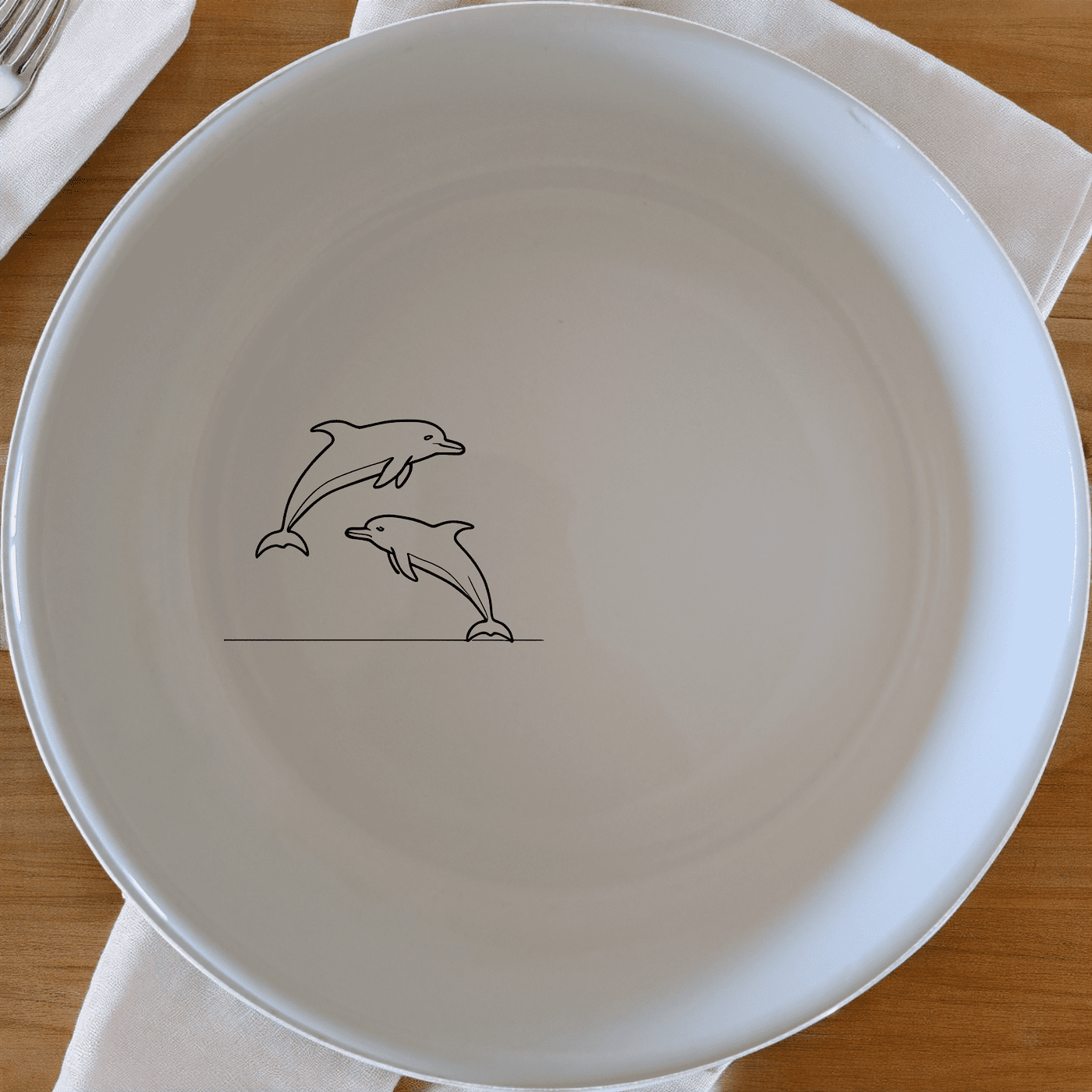 Silhouette Pod Jumping Dolphins Bowl Set of 4 - Range 3 is a charming and elegant addition to any dining table, perfect for everyday use or special occasions.