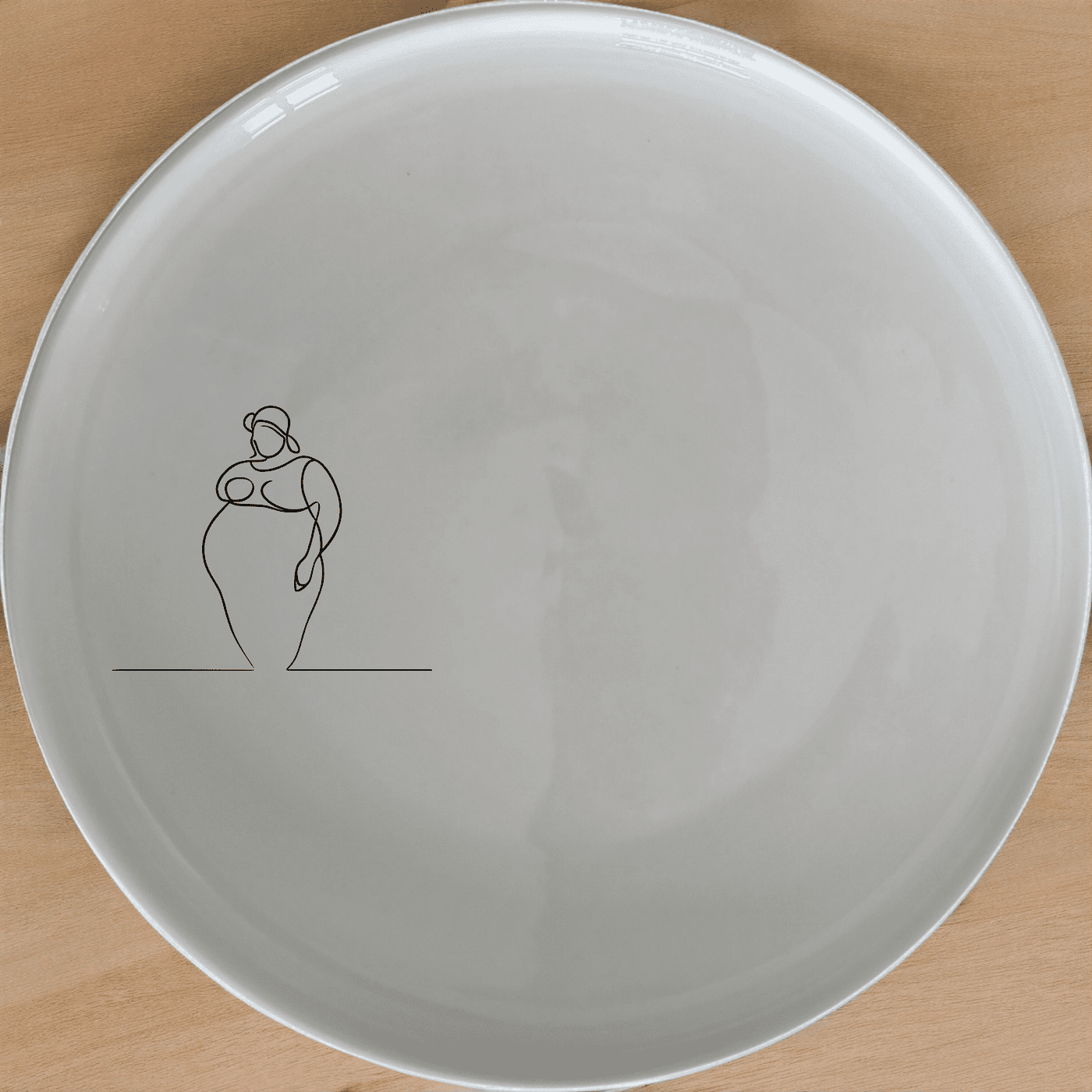 Fat Curvey Ladies Side Plate Set of 4 - Range 1 is a stylish and modern addition to any dining table, perfect for everyday use or special occasions.