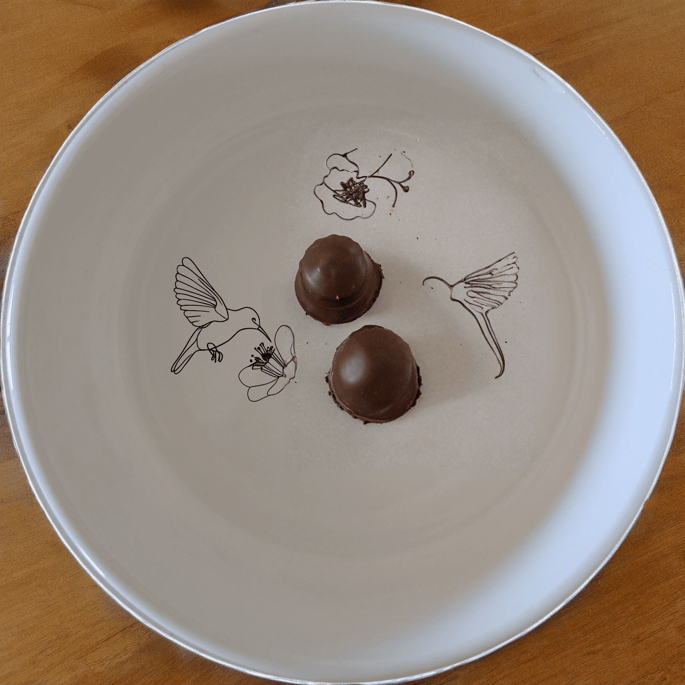 The Sunbird Flower Bloom Bowl Set of 4 features delicate laser-etched designs perfect for everyday use or special occasions.