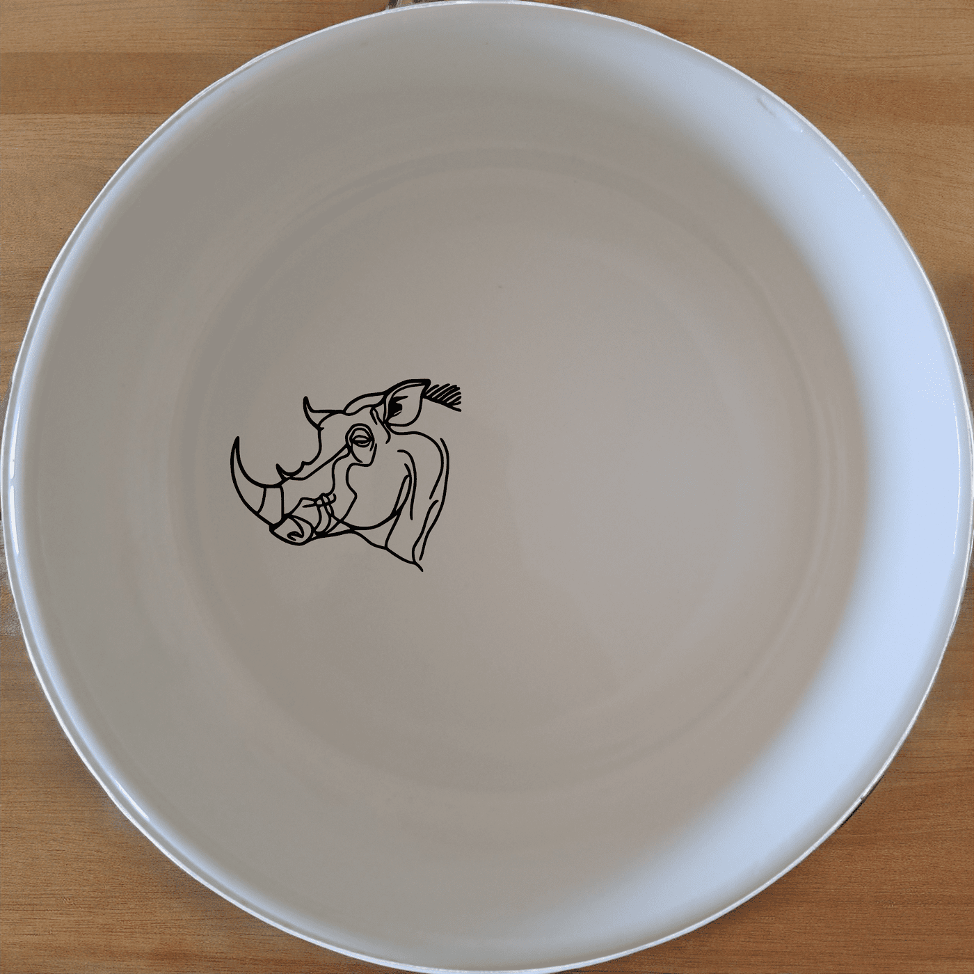 The Warthog Bowl Set of 4 features a striking silhouette design, perfect for modern and rustic kitchen settings.