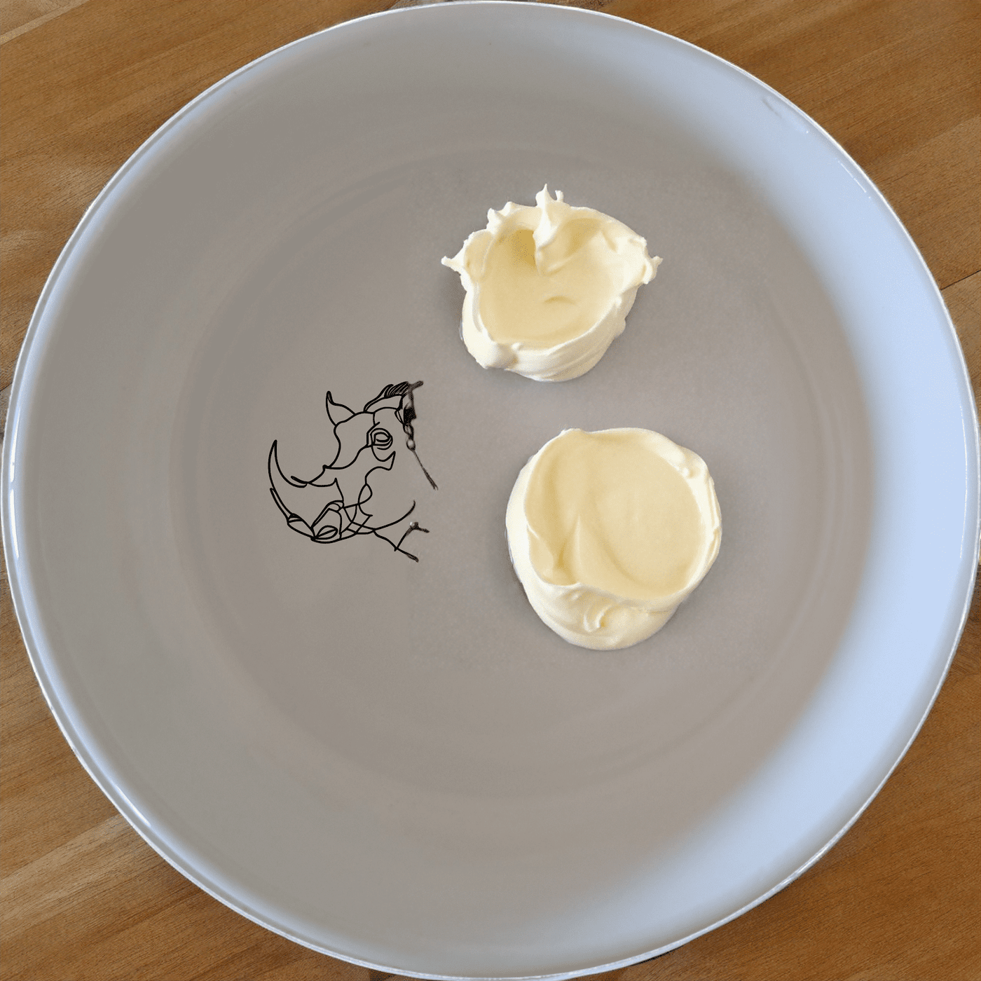 The Warthog Bowl Set of 4 features a unique design that adds a touch of whimsy to your dining experience.