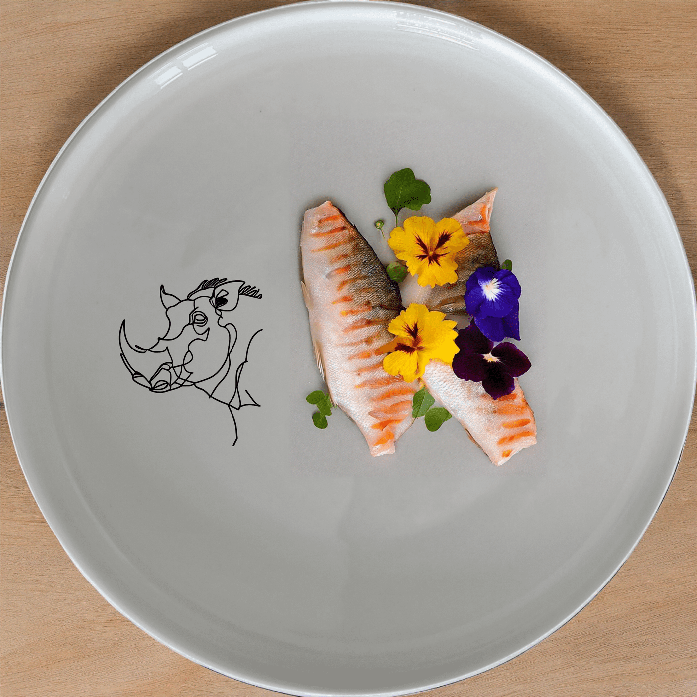 The Warthog Portrait Dinner Plate Set of 4 features a striking design that adds a touch of modern art to your dining table.