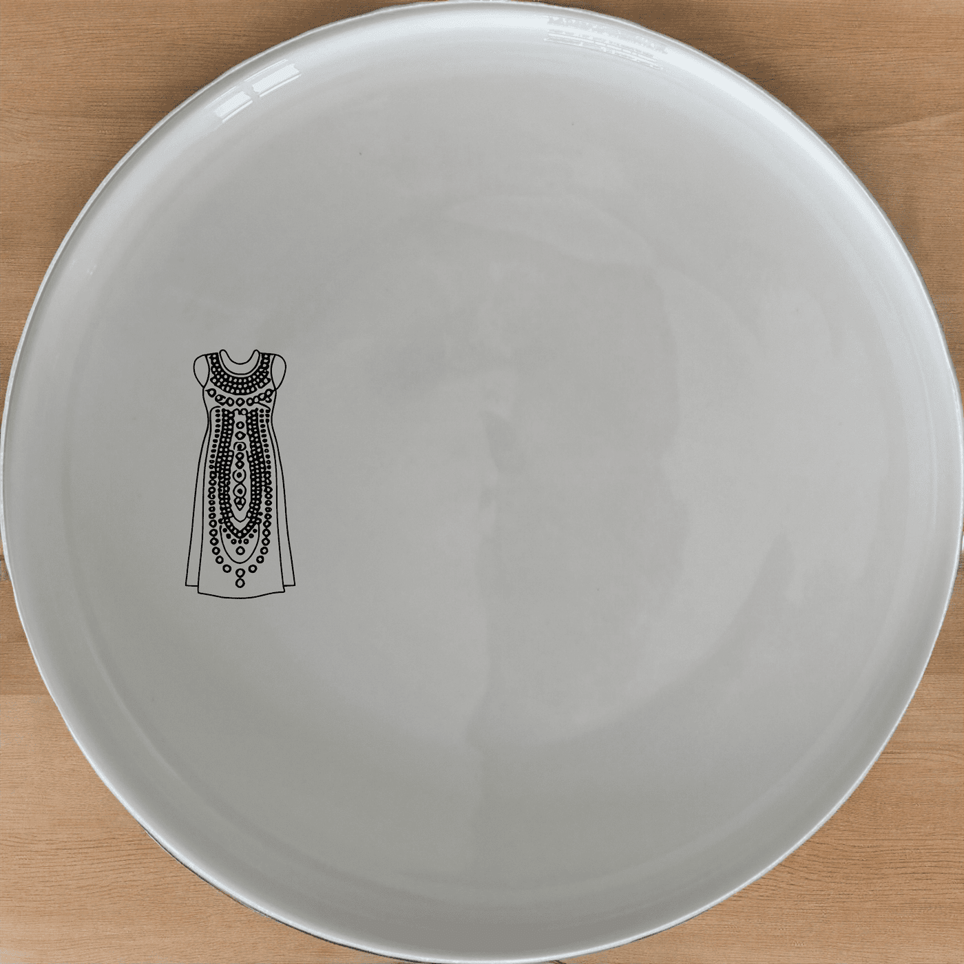 The Zulu Beadwork Traditional Pattern Design Side Plate Set of 4 features intricate Zulu-inspired designs, perfect for adding cultural flair to your dining experience.