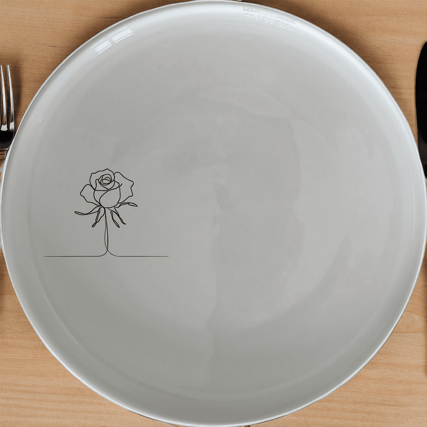 Delicate Roses Dinner Plate Set of 4 adds a touch of elegance to your dining table with its minimalist rose design.