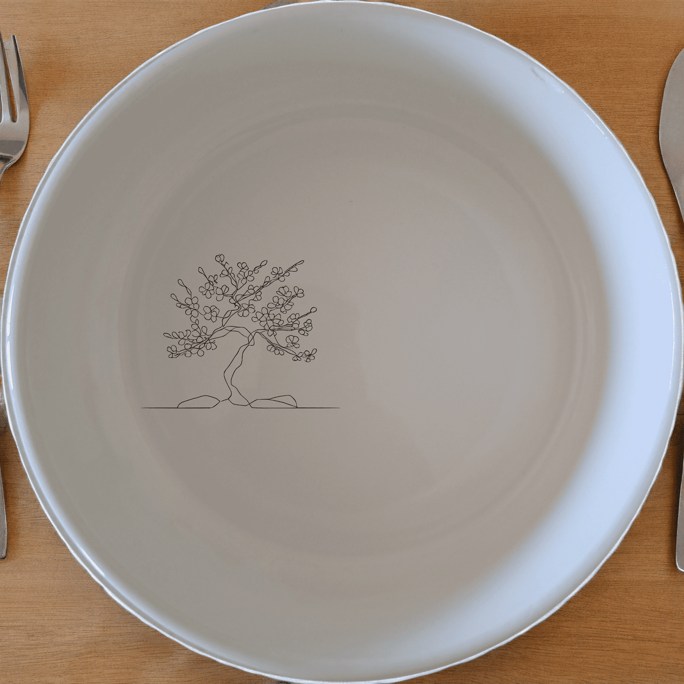 Japanese Cherry Blossom Bowl Set of 4 - Range 1 is a beautiful and elegant set of bowls perfect for any occasion.