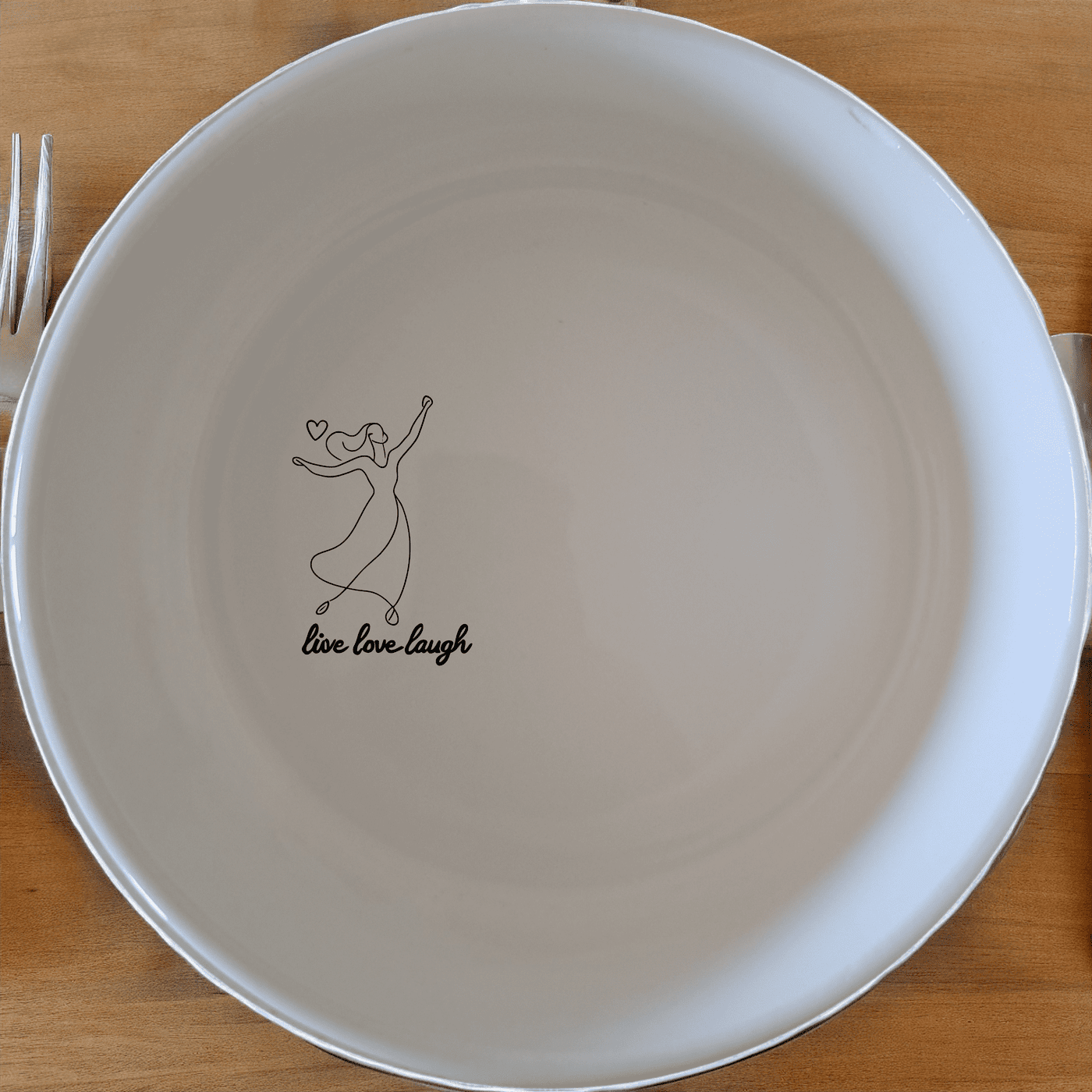 Live Love Laugh Bowl Set of 4 - Range 3 is a charming and versatile addition to your kitchen collection.