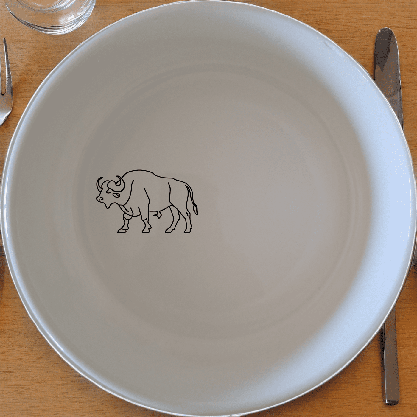 The Silhouette Big Five African Buffalo Bowl Set of 4 features elegant designs perfect for any dining occasion.