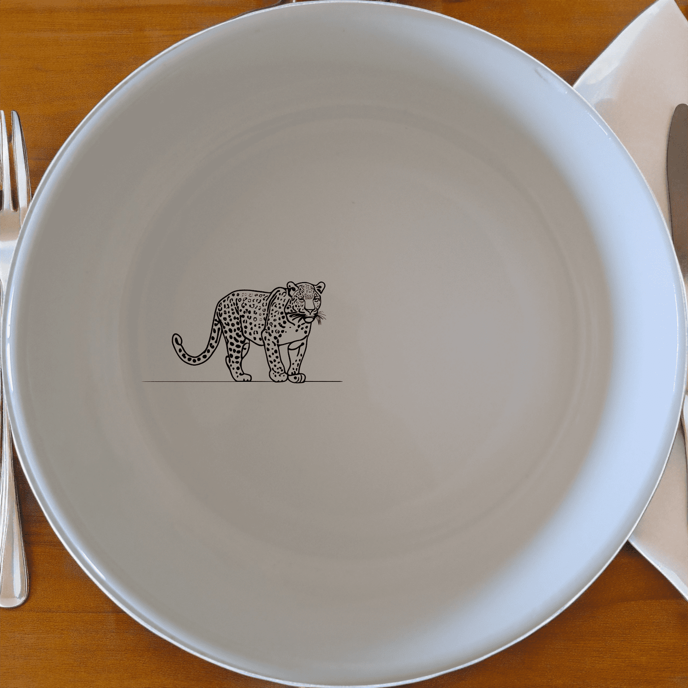 The Silhouette Big Five African Leopard Bowl Set of 4 features elegant designs perfect for any dining occasion.