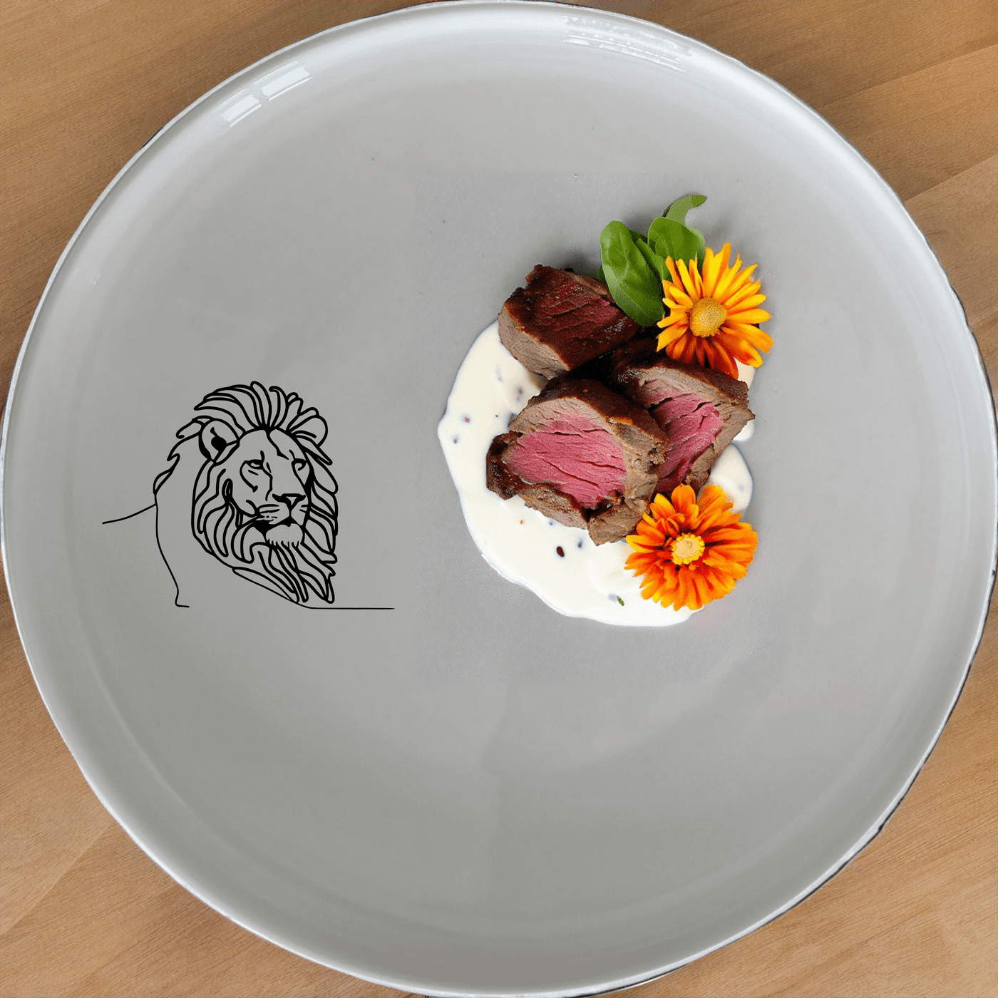 The African Lion Dinner Plate Set of 4 features a sleek silhouette design, perfect for modern dining and everyday use.