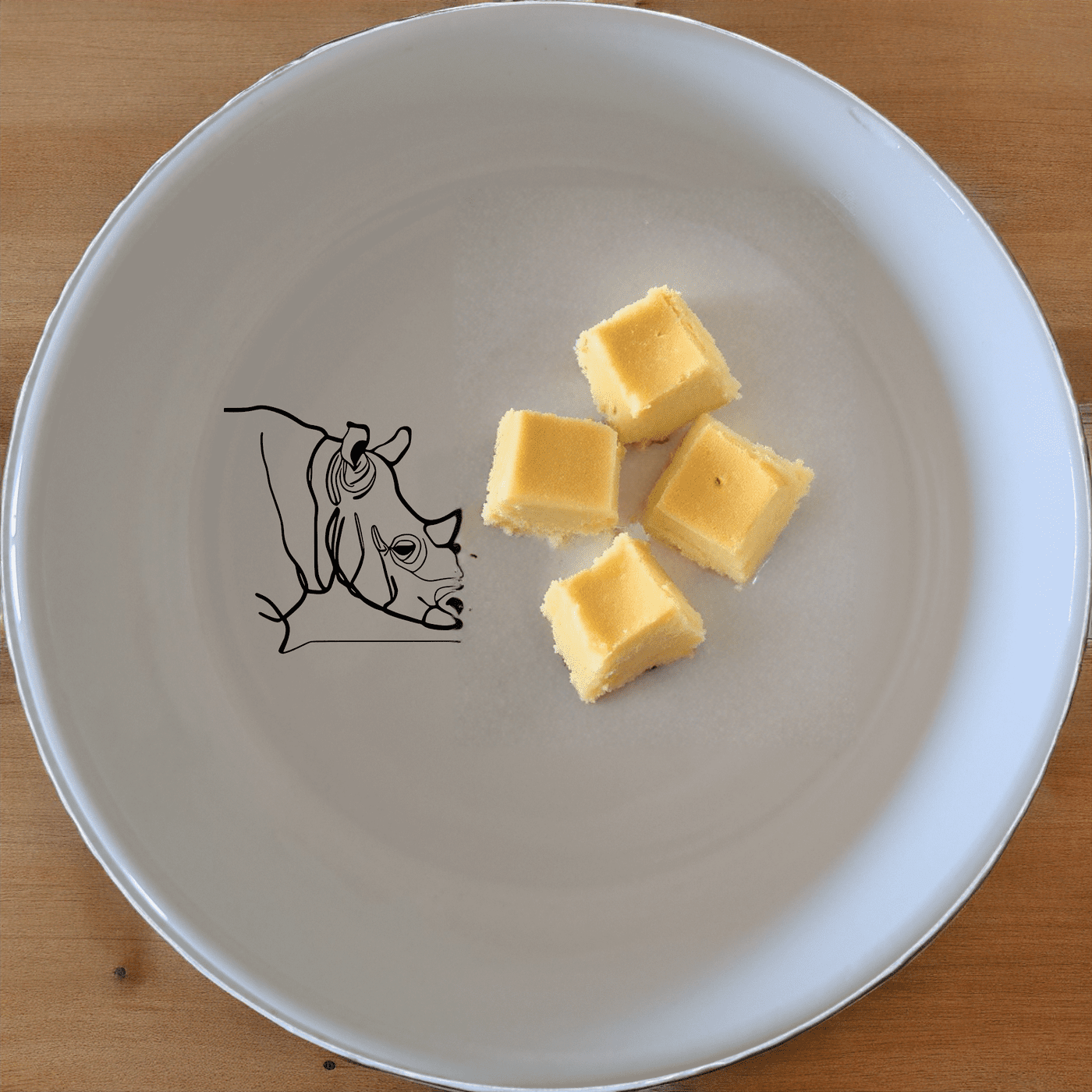 The Silhouette Big Five African Rhino Bowl Set of 4 features elegant designs perfect for any dining occasion.