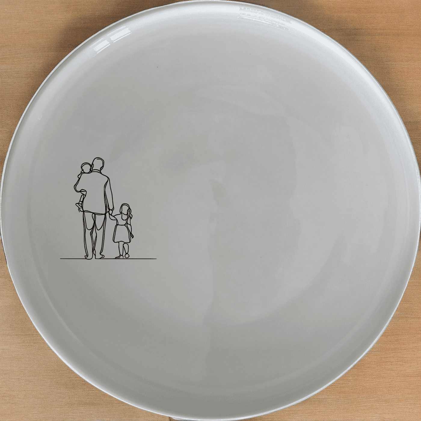 The Sillohette Father Daughter Dinner Plate Set of 4 - Range 4 features a timeless design perfect for any dining table.