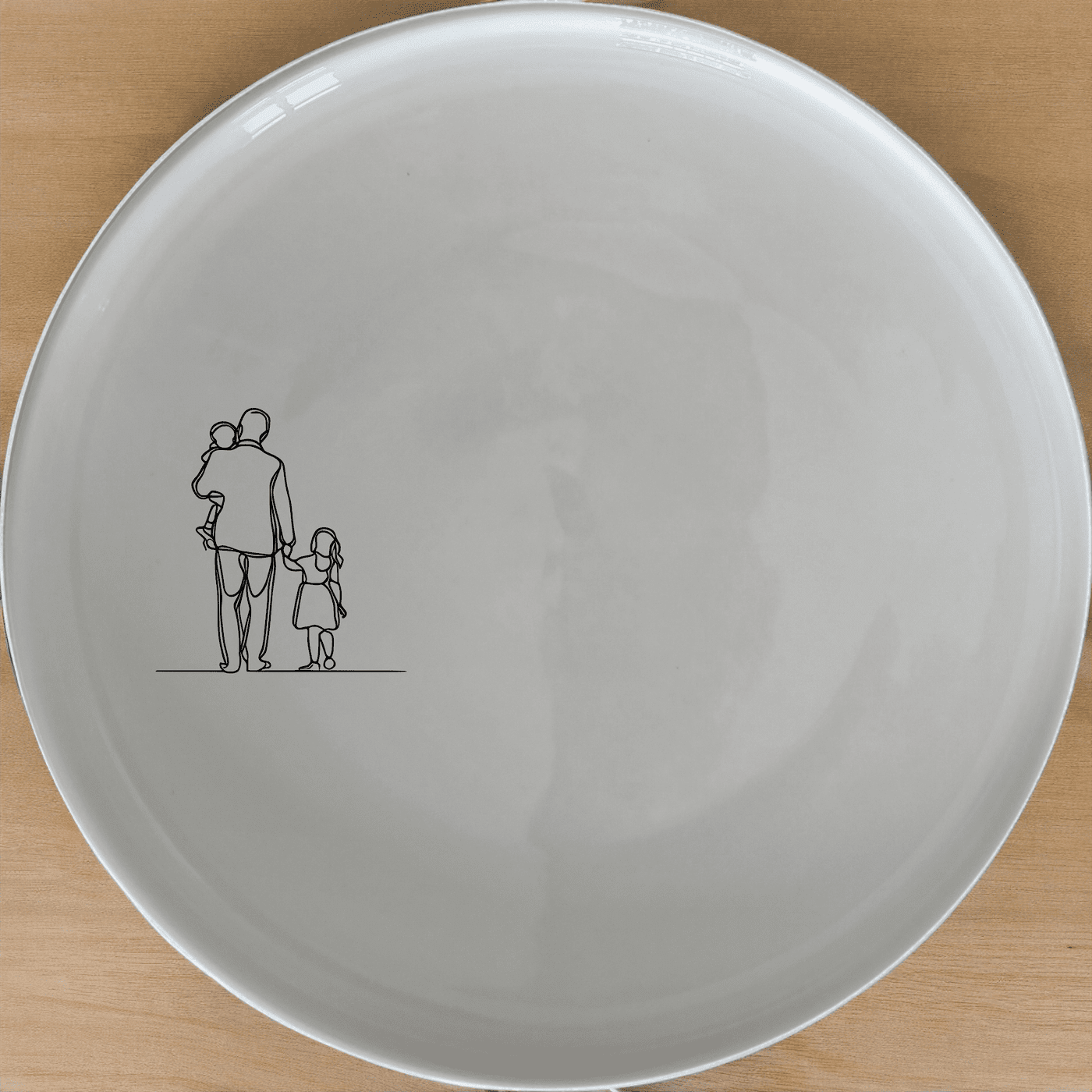 Sillohette Father Daughter Side Plate Set of 4 - Range 4 is a beautifully designed set of four 21cm white ceramic side plates featuring a laser-etched silhouette of a father and daughter. Perfect for everyday use or special occasions.