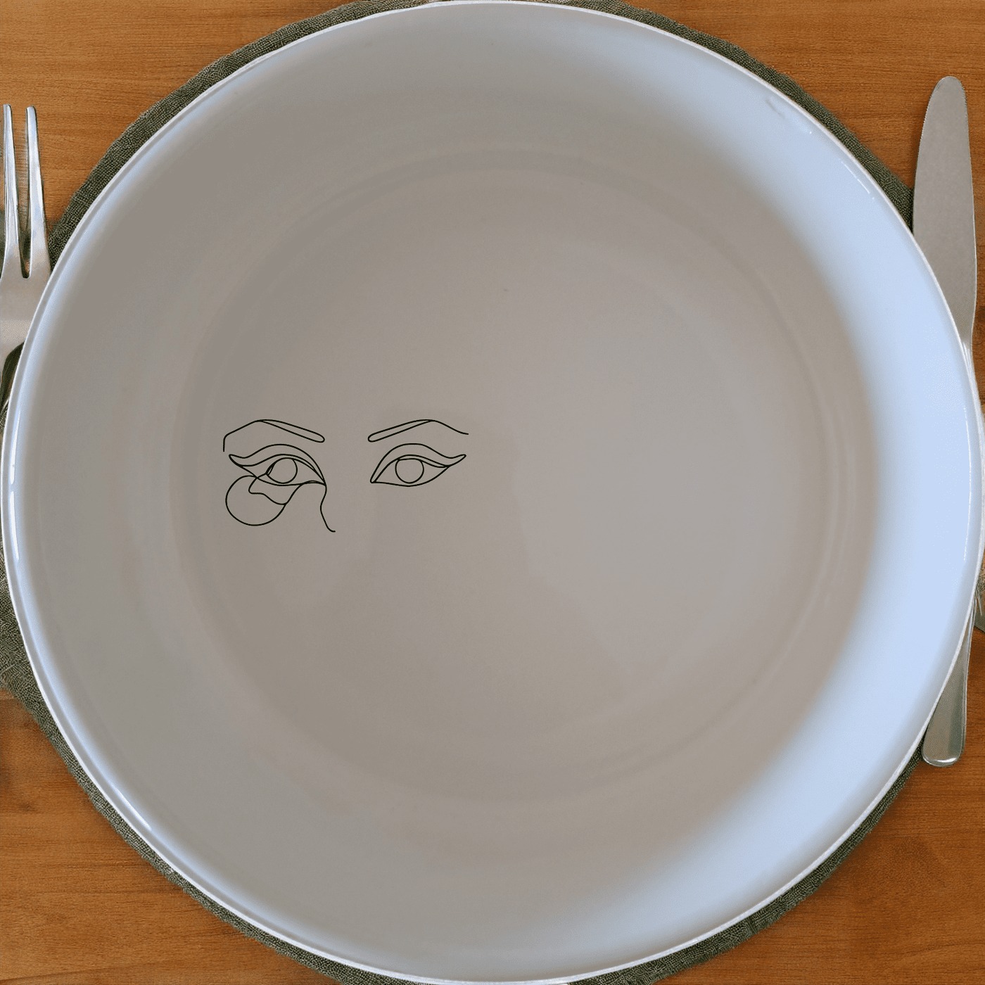 Smokey Glaring Womens Eyes Bowl Set of 4 - Range 3 is a unique and stylish addition to any kitchen, perfect for those who appreciate artistic and functional dinnerware.