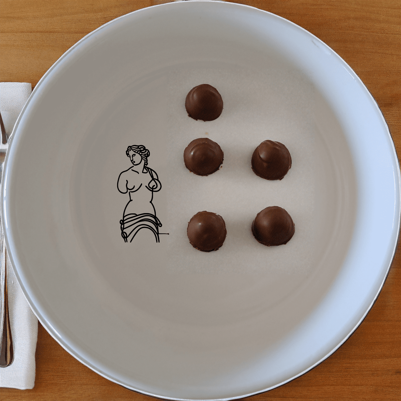 The Venus Milo Bowl Set of 4 - Range 1 features elegant ceramic bowls with a timeless design, perfect for any dining occasion.