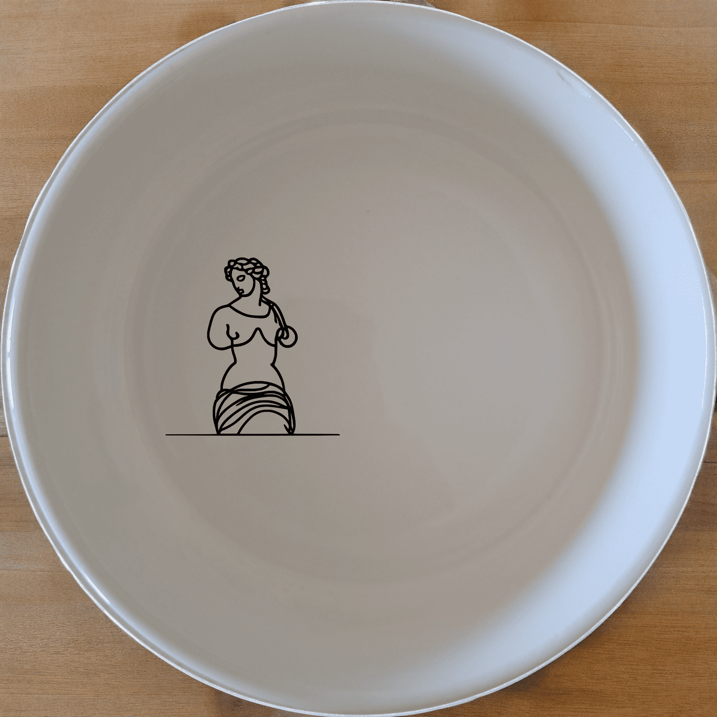 The Venus Milo Bowl Set of 4 - Range 3 is a stylish and versatile addition to your kitchen, perfect for everyday use or special occasions.