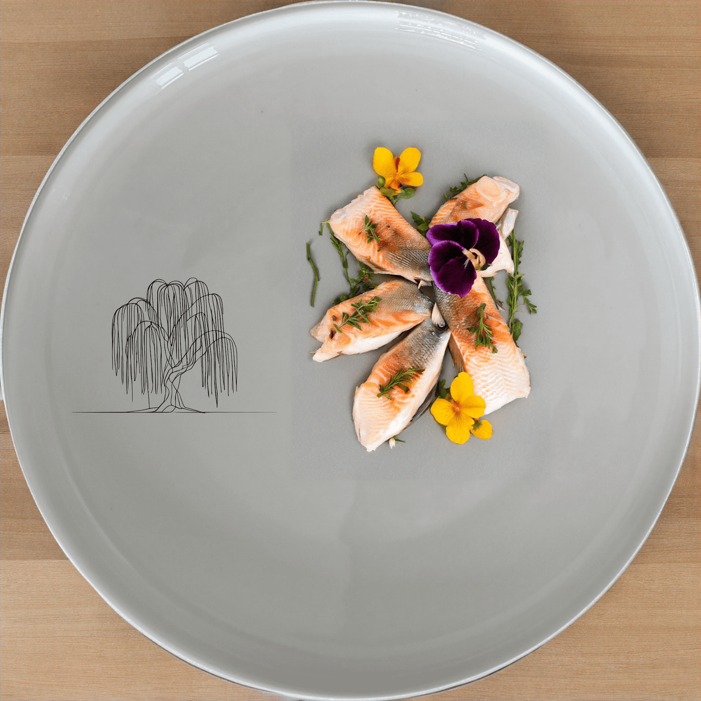 Weeping Willow Tree Side Plate Set of 4 - Range 1 is a beautifully designed set that adds an artistic touch to your dining experience.