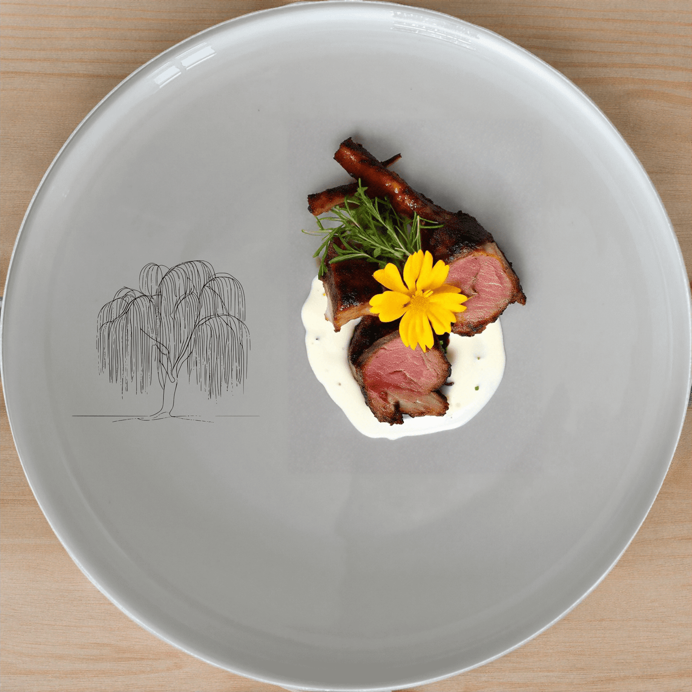 Weeping Willow Tree Side Plate Set of 4 - Range 2 is a beautiful and unique set of four white ceramic side plates featuring a laser-etched weeping willow tree design. Perfect for any dining occasion.