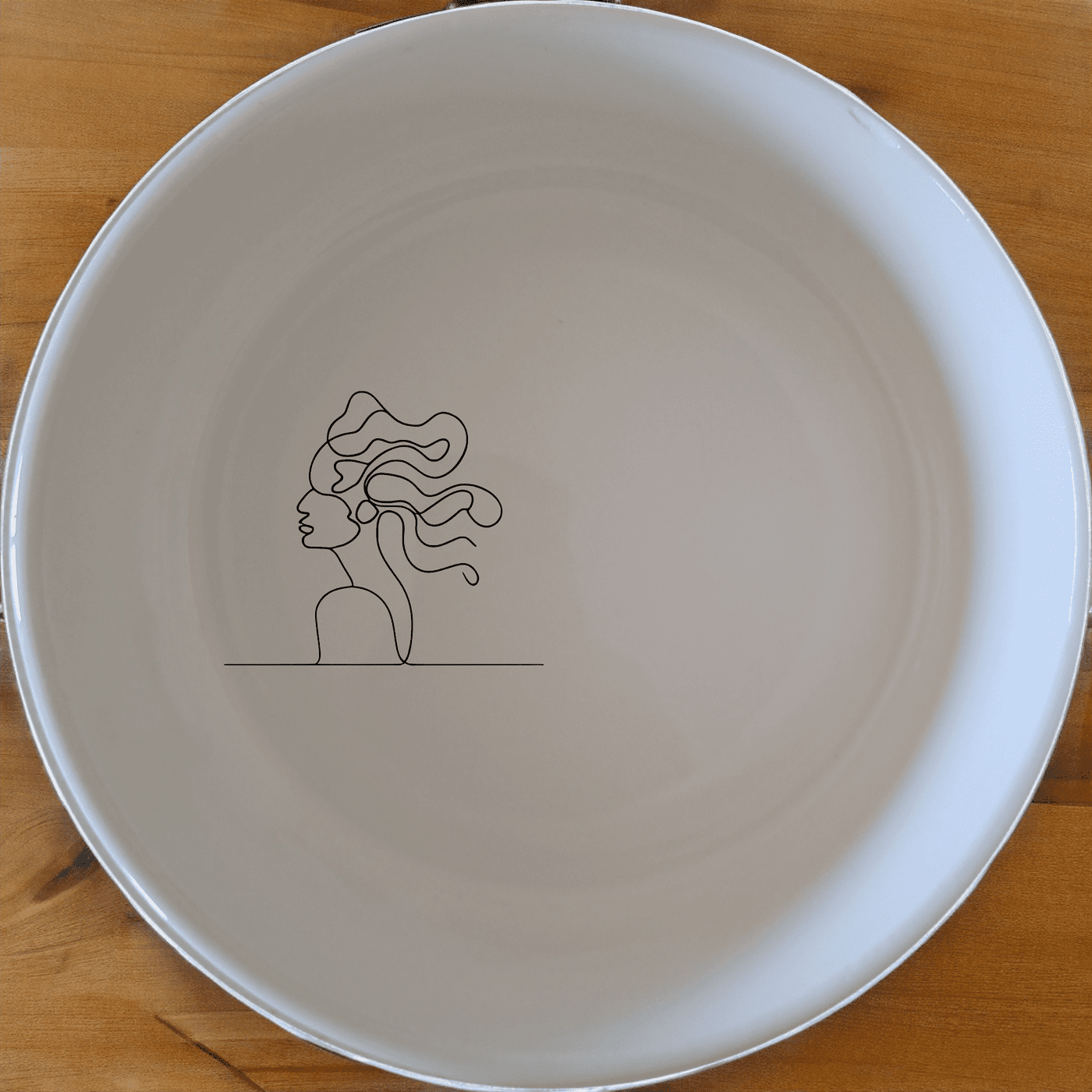 The Woman Faces Hair Bowl Set of 4 features minimalist line art designs, perfect for modern home decor and everyday use.