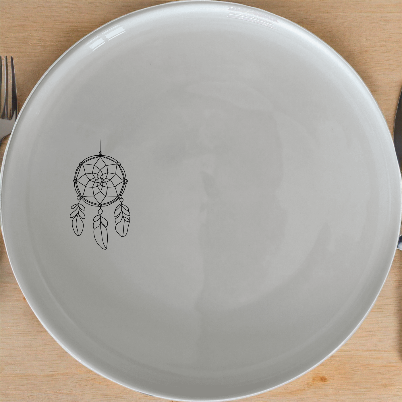 Dreamcatcher Feather Dinner Plate Set of 4 - Range 3 is a beautiful and unique dinnerware set perfect for any home.